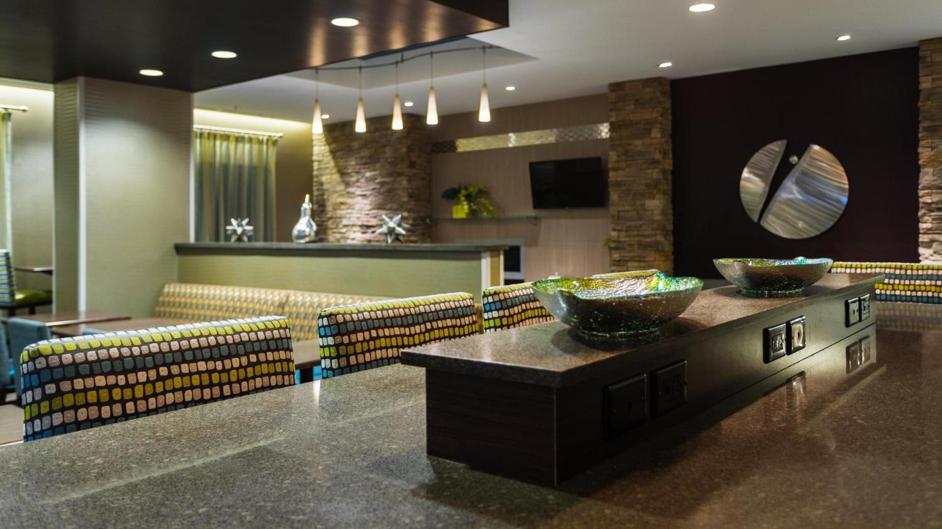 Holiday Inn Express & Suites Midland South I-20 by IHG photo 43
