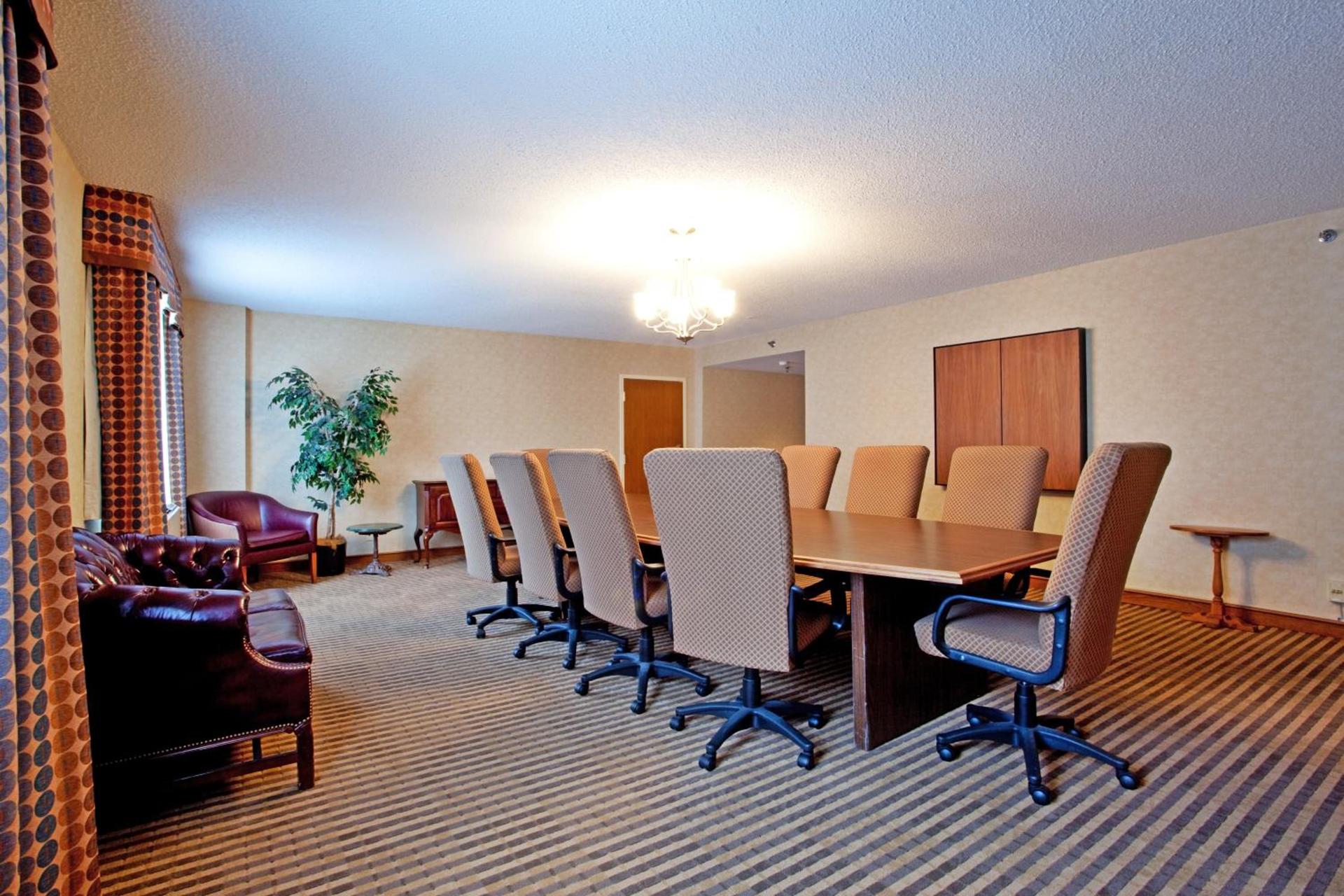 Lynchburg Grand Estate by IHG photo 8