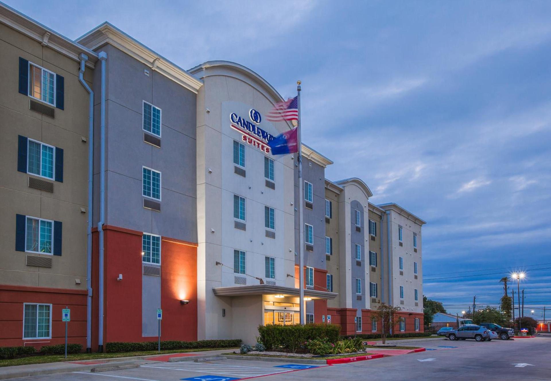 Candlewood Suites Houston I-10 East by IHG photo 28