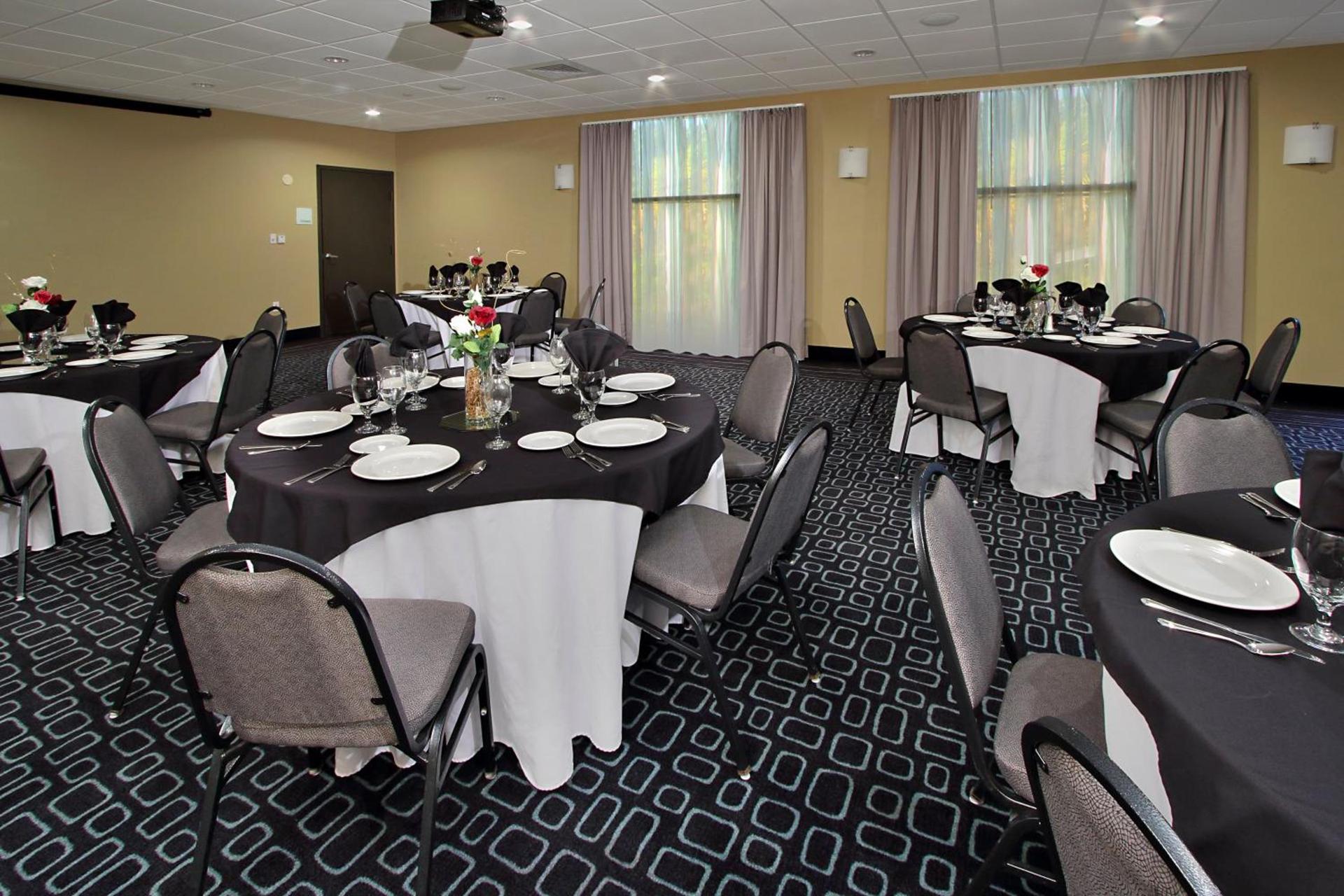 Holiday Inn Hammond by IHG photo 27