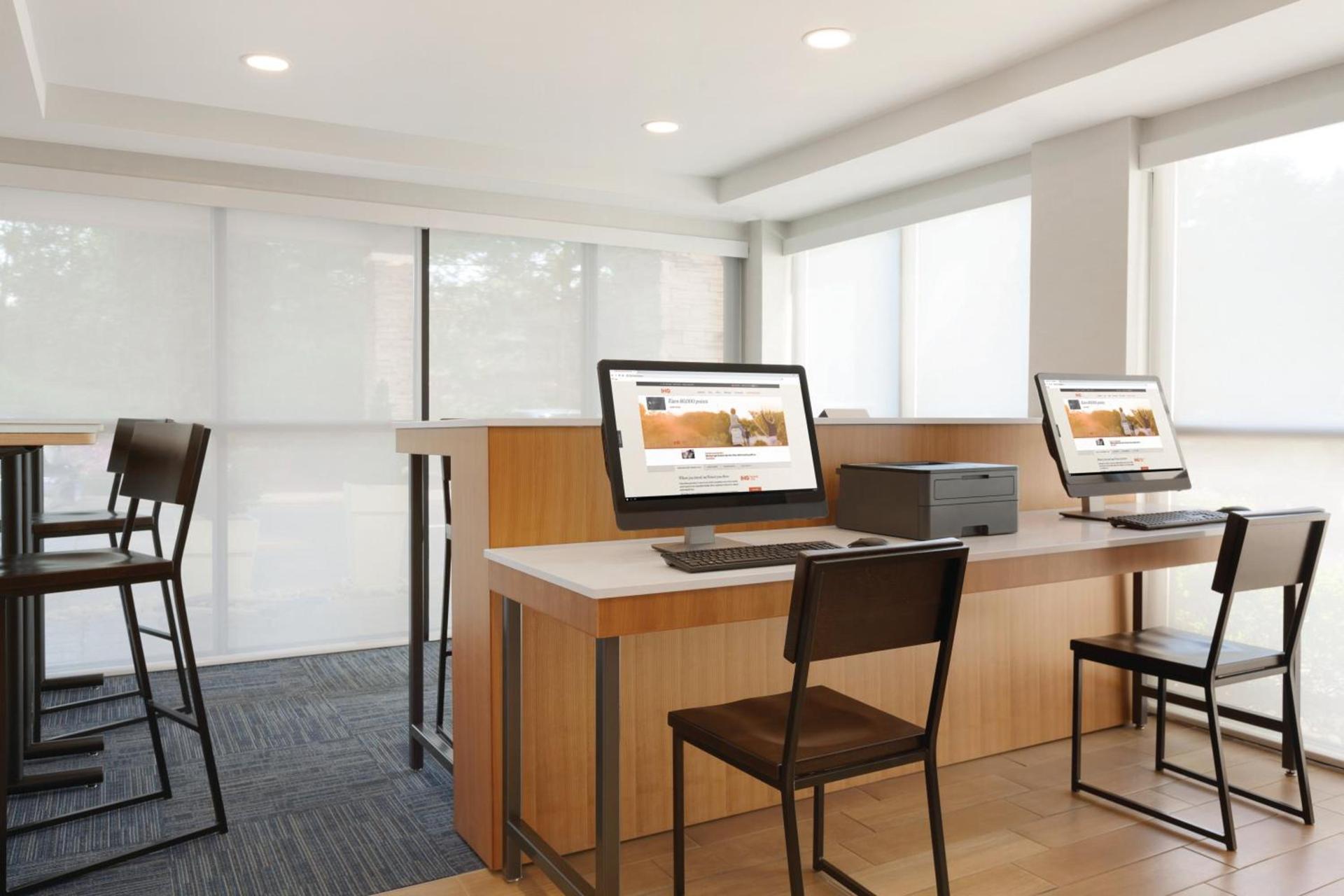 Holiday Inn Express Hartford South - Rocky Hill by IHG photo 13