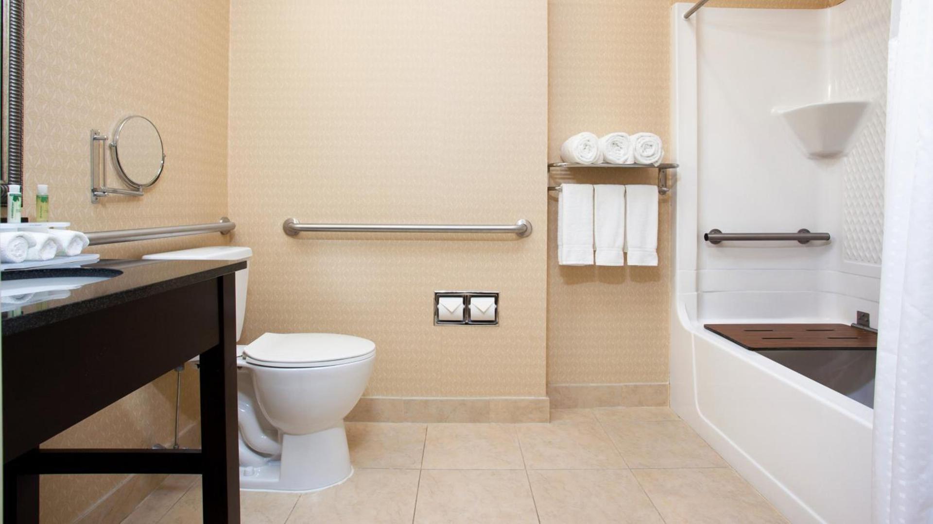 Holiday Inn Express and Suites Allentown West by IHG photo 24