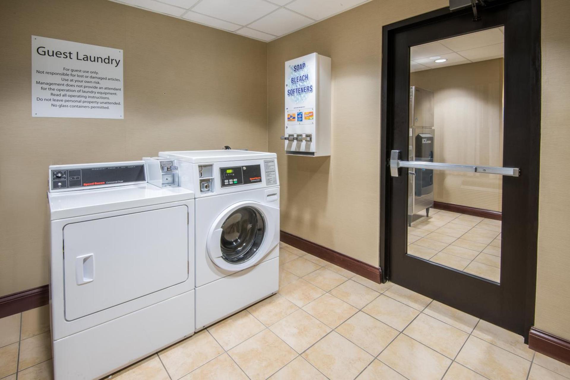 Holiday Inn Express Hotel & Suites Ashland by IHG photo 11