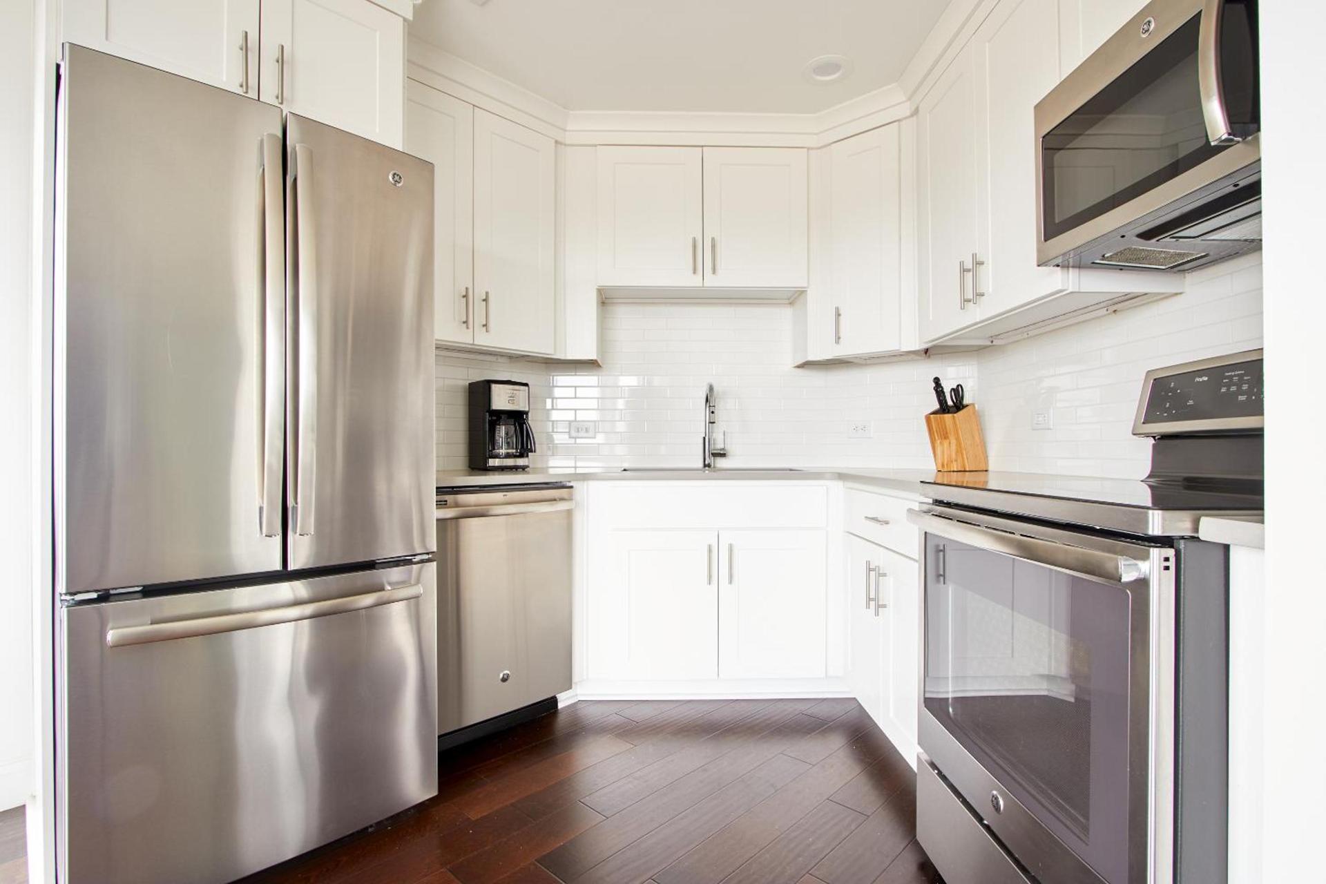 Baltimore Place photo 13