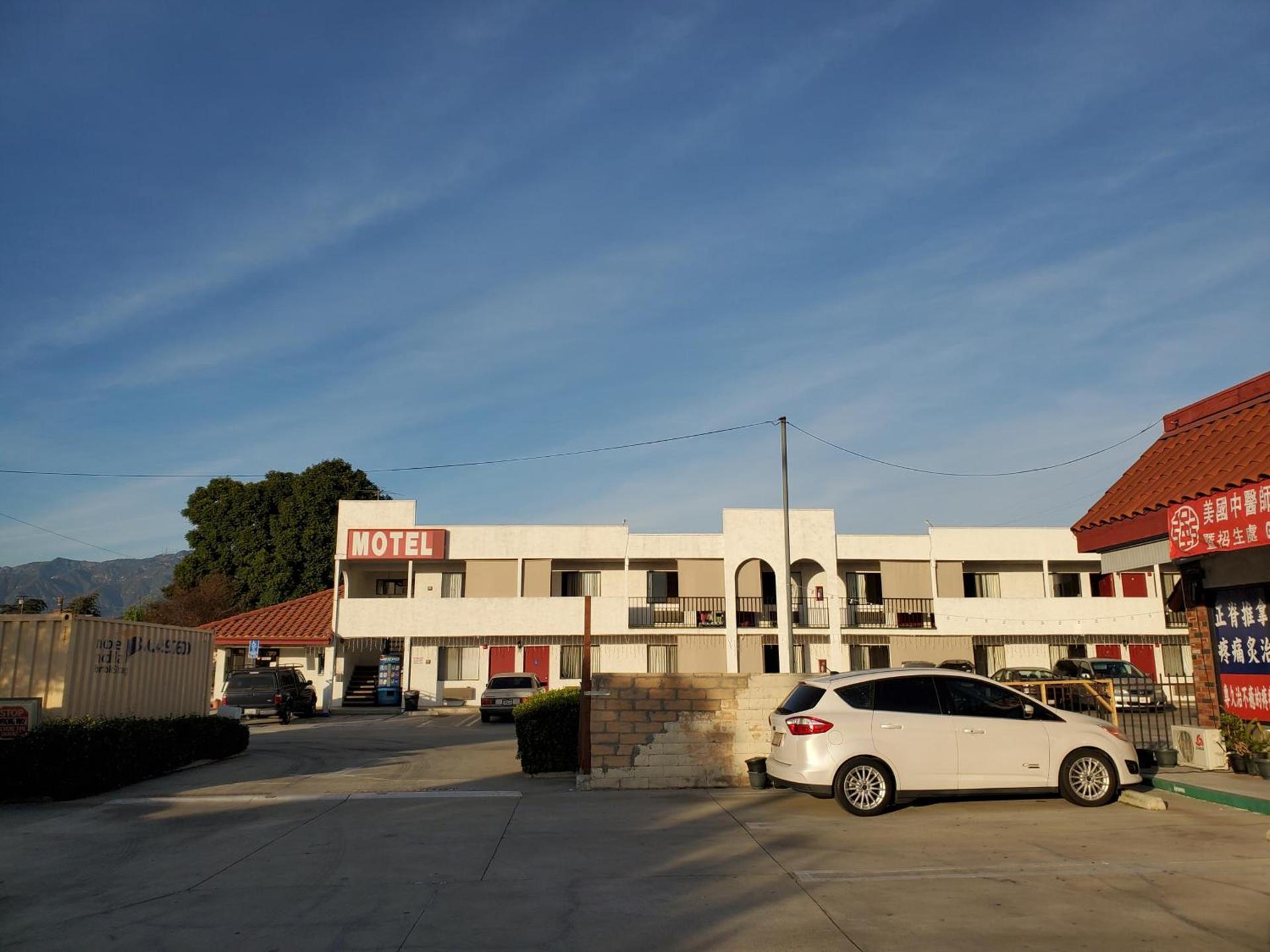 Eunice Plaza Motel photo 24