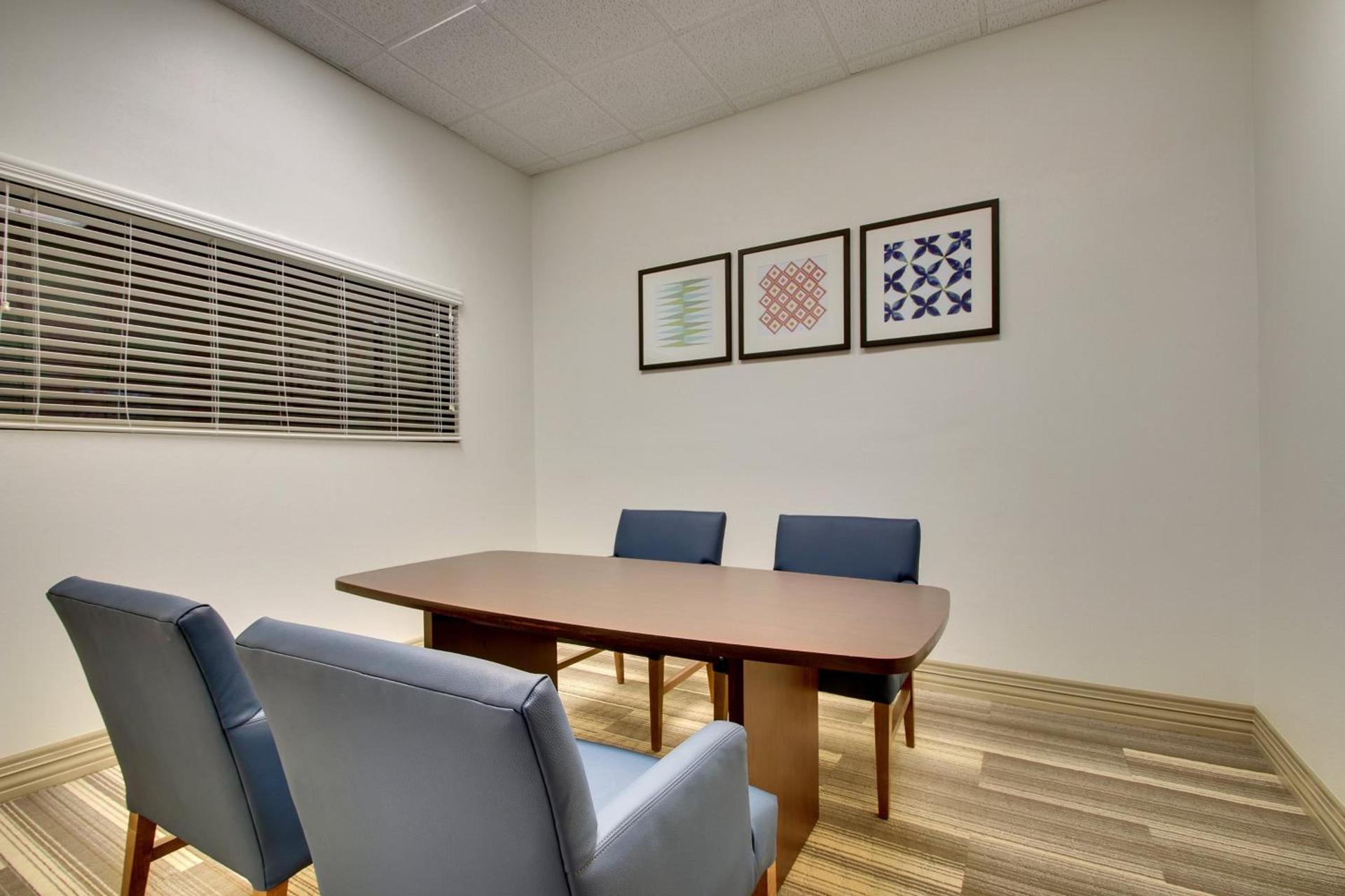 Holiday Inn Express & Suites Laurel by IHG photo 5