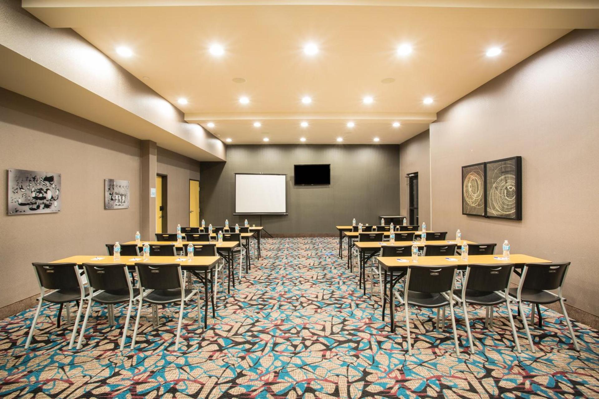 Holiday Inn Express & Suites Amarillo West by IHG photo 29