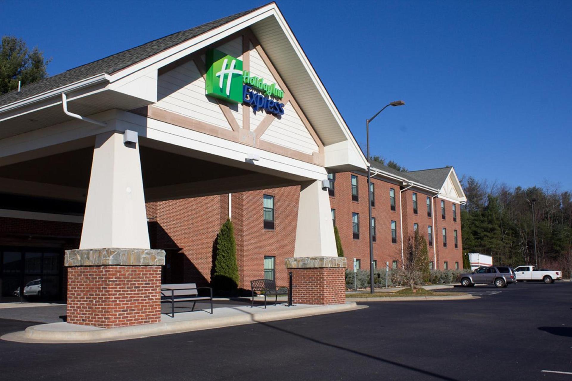 Holiday Inn Express West Jefferson by IHG photo 1