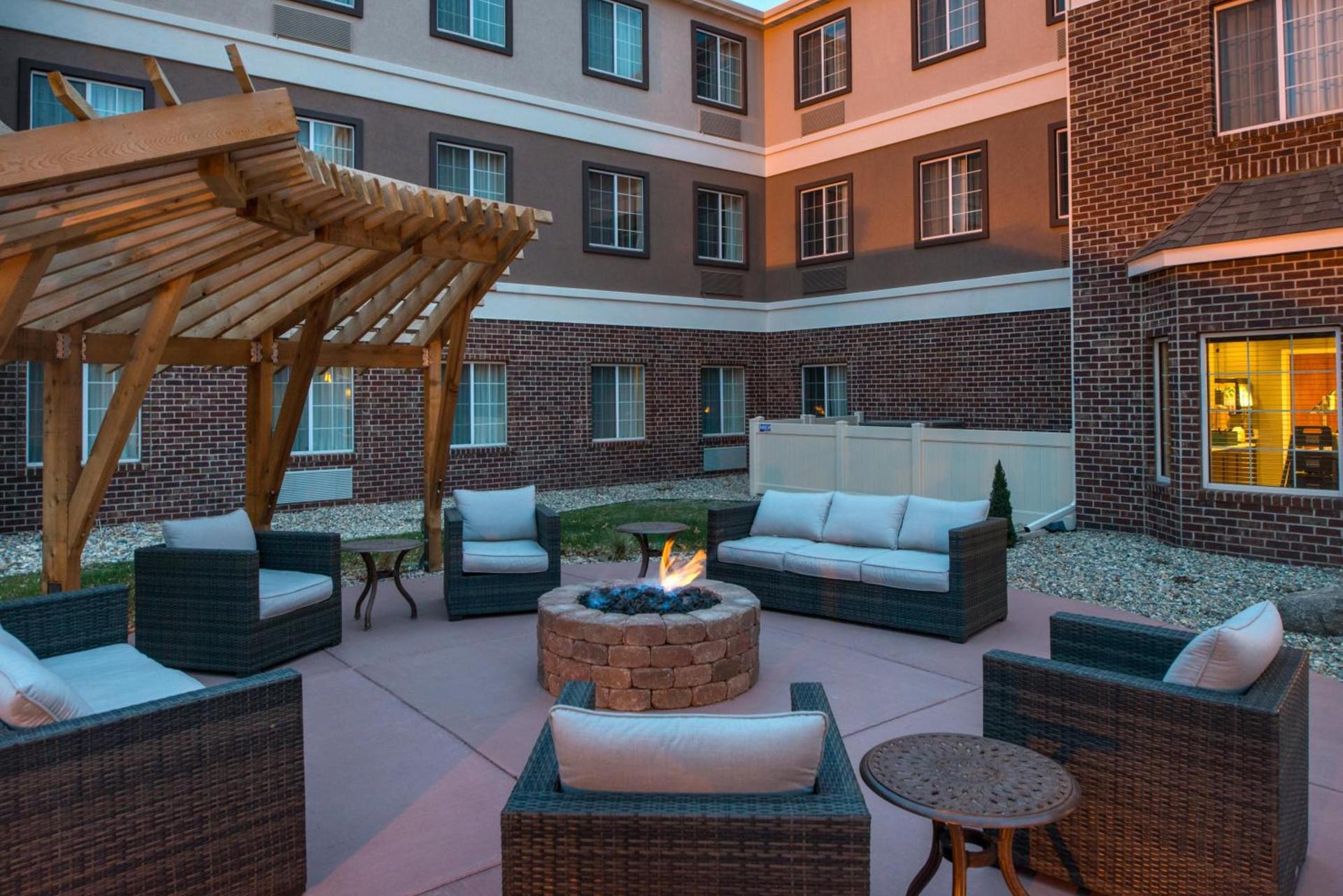Staybridge Suites Sioux Falls at Empire Mall by IHG photo 28