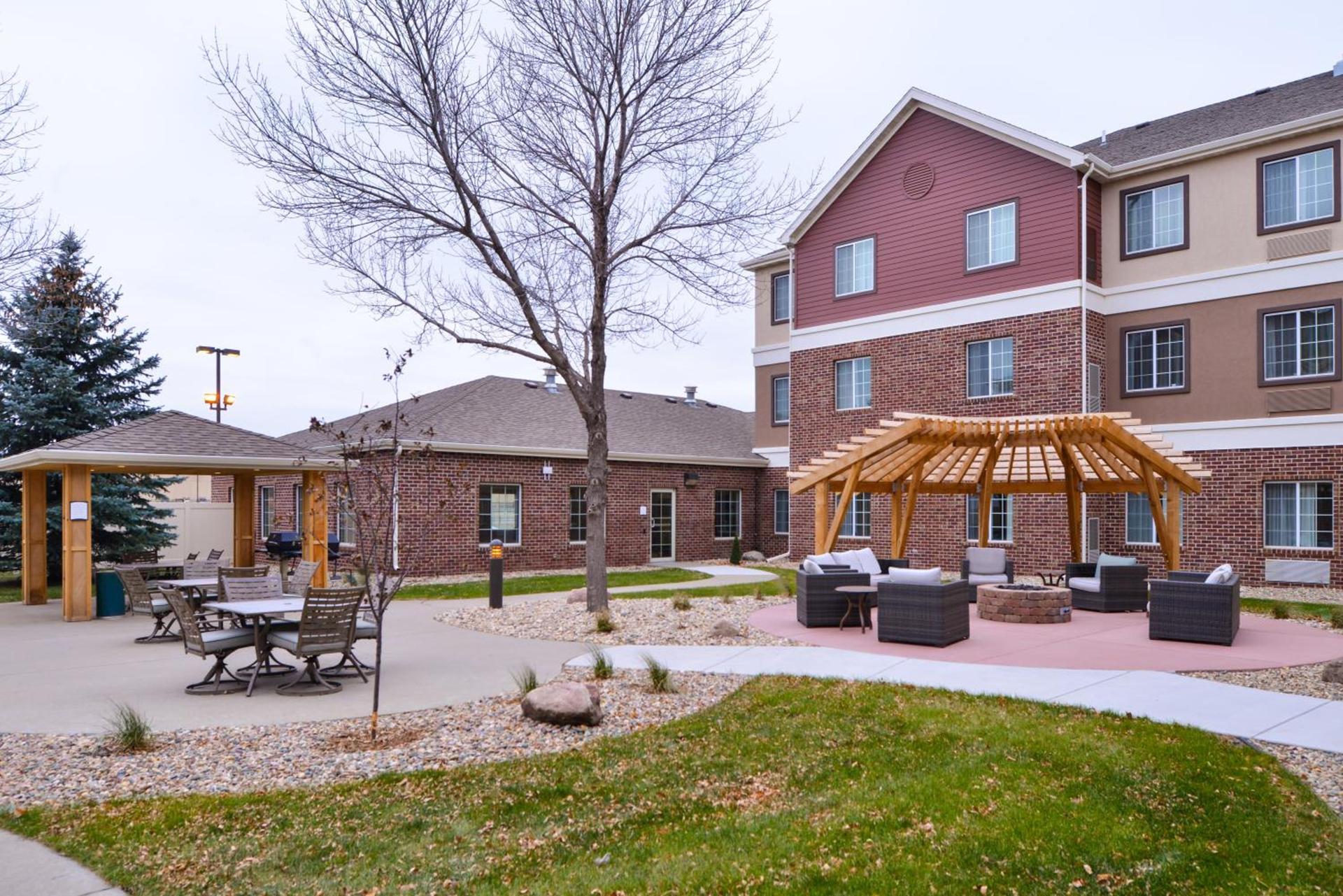 Staybridge Suites Sioux Falls at Empire Mall by IHG photo 41