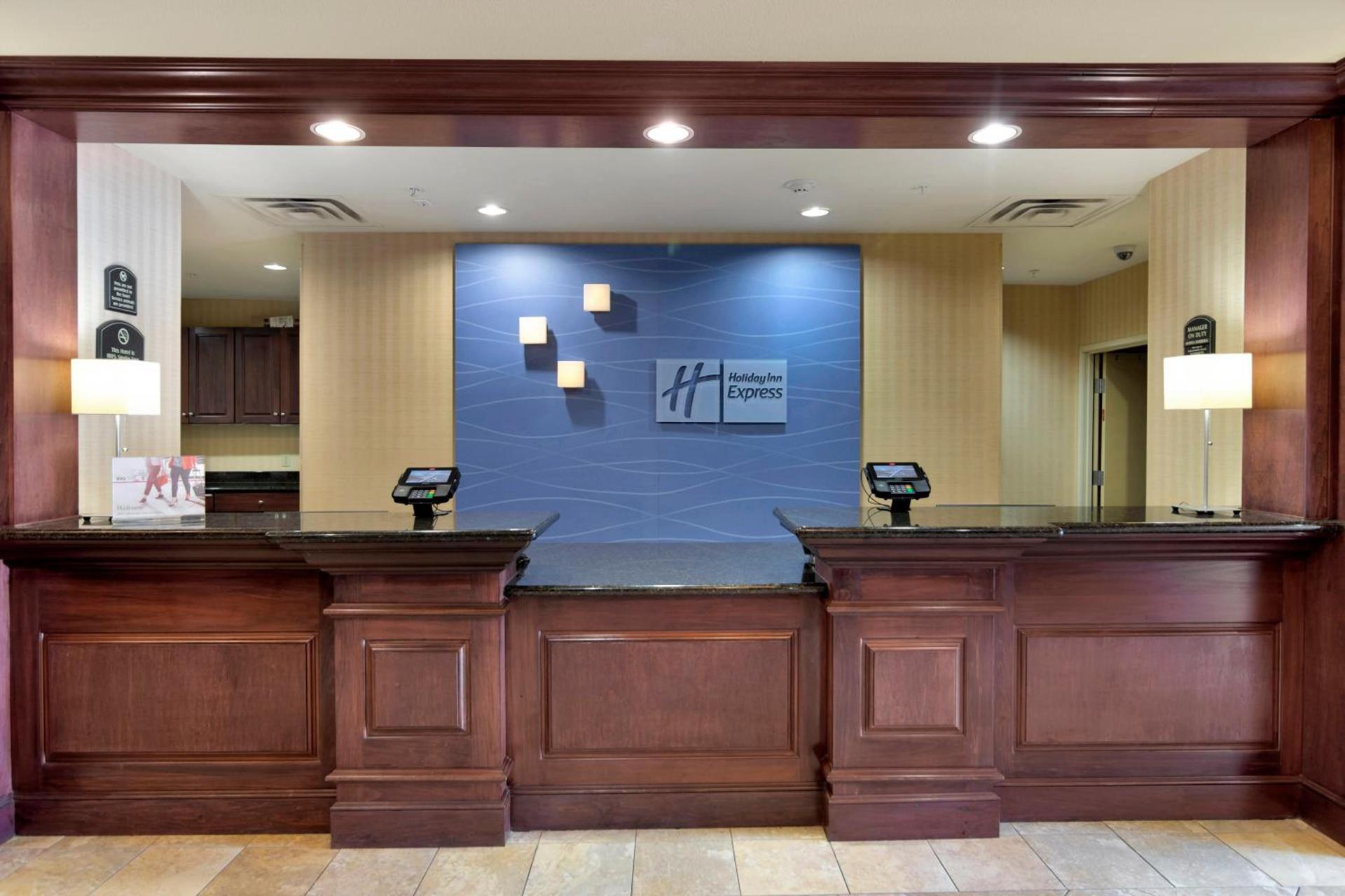 Holiday Inn Express Hotel & Suites DFW West - Hurst by IHG photo 13