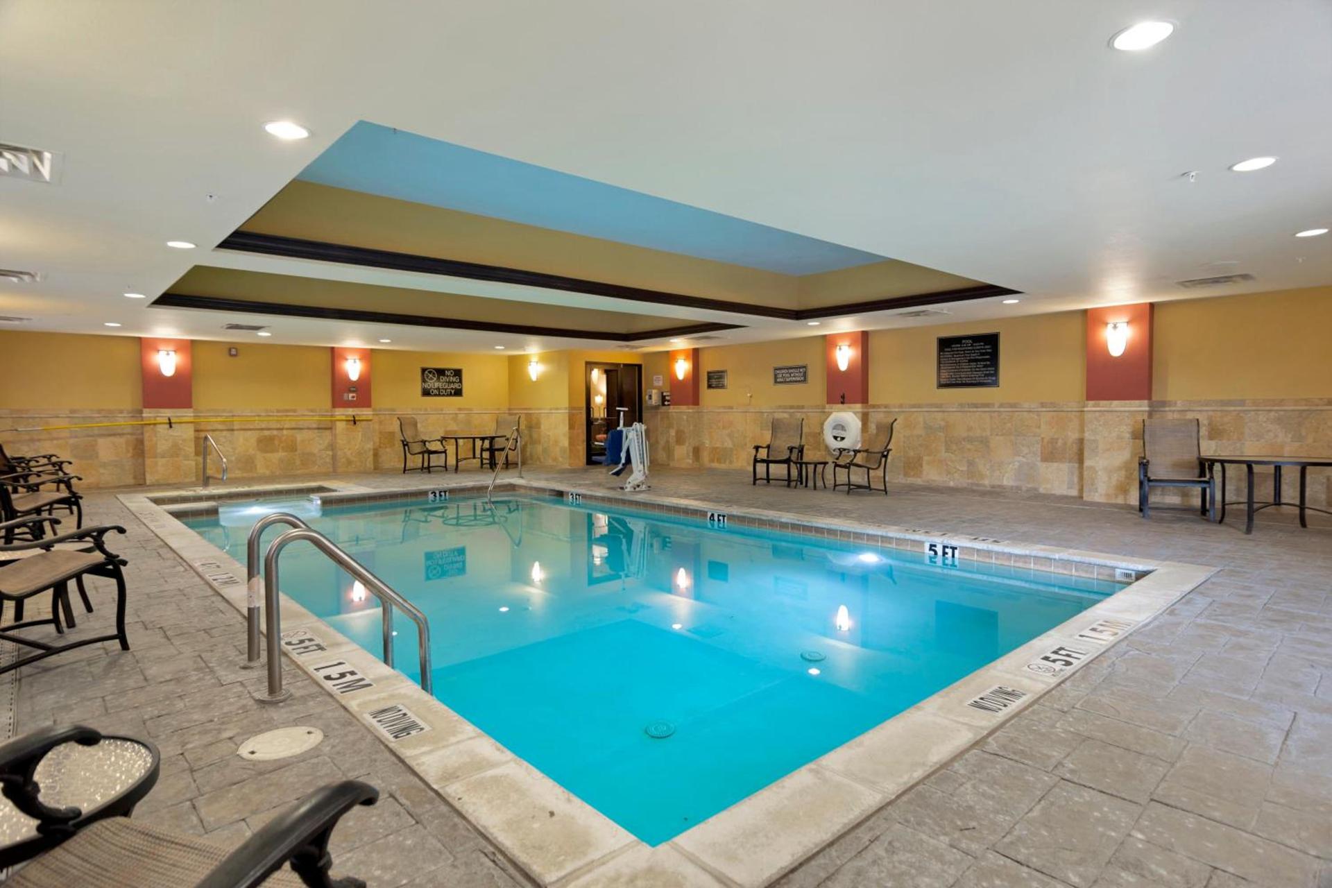 Holiday Inn Express Hotel & Suites DFW West - Hurst by IHG photo 20