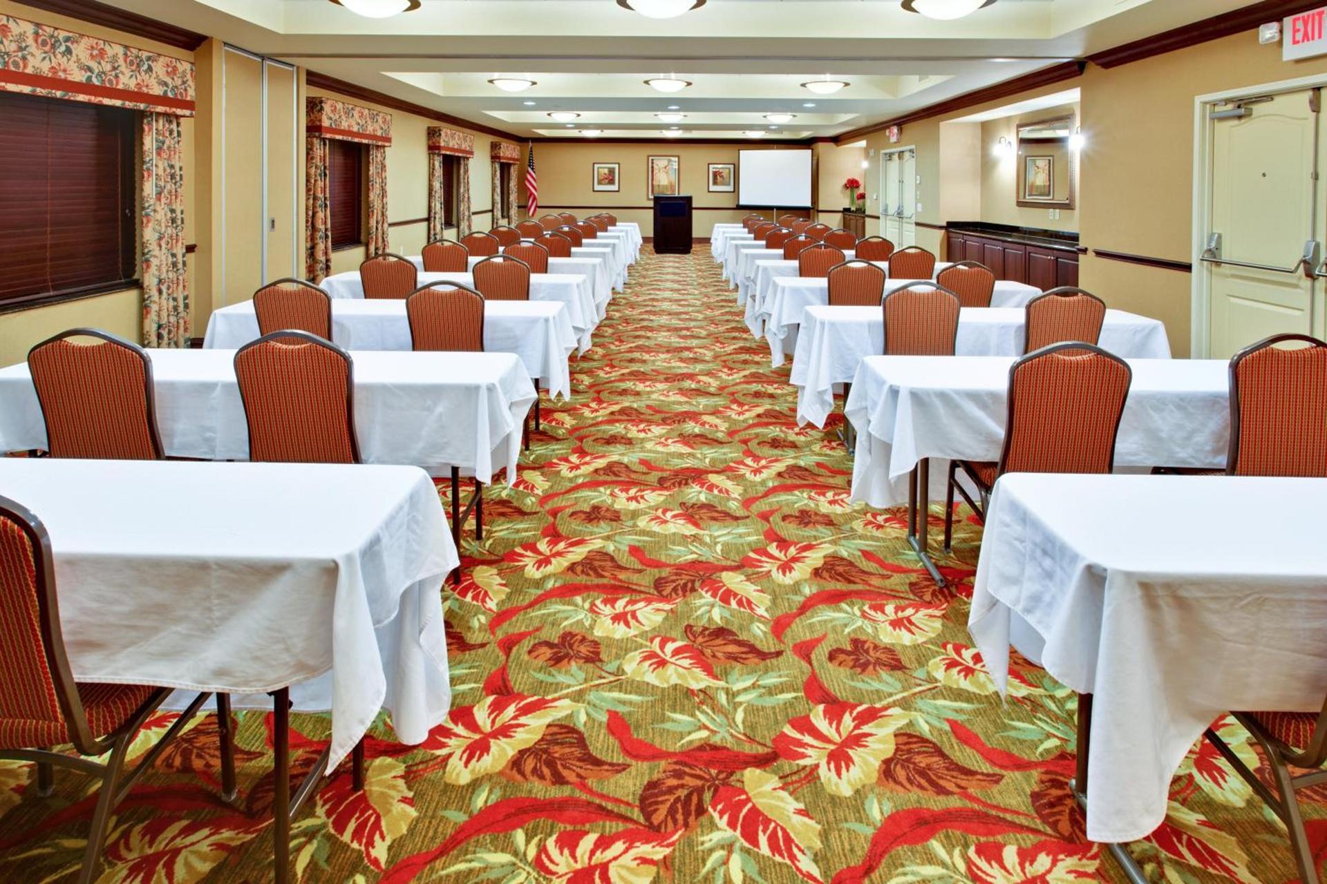 Holiday Inn Express Hotel & Suites DFW West - Hurst by IHG photo 40