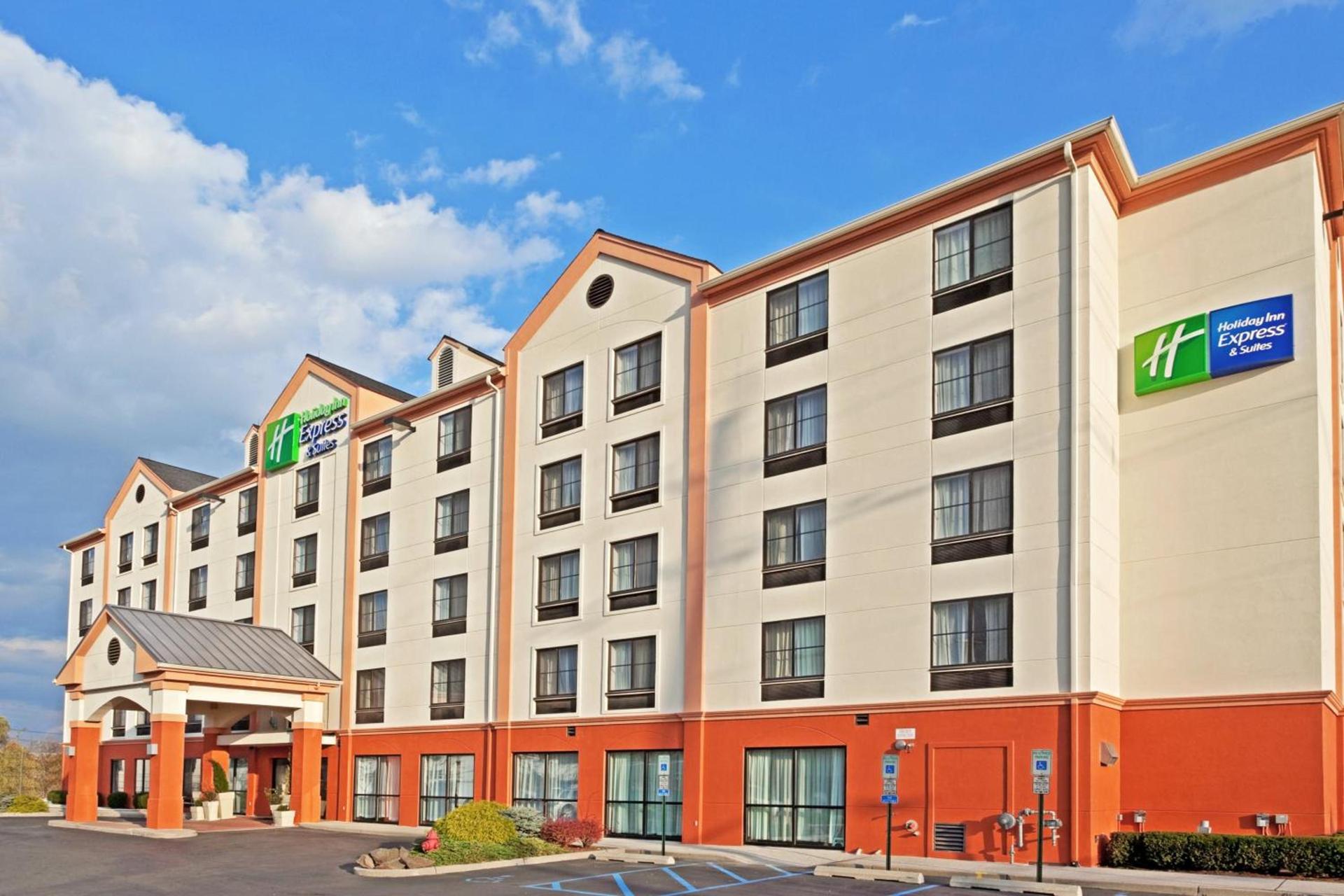 Holiday Inn Express Hotel & Suites Meadowlands Area by IHG photo 23