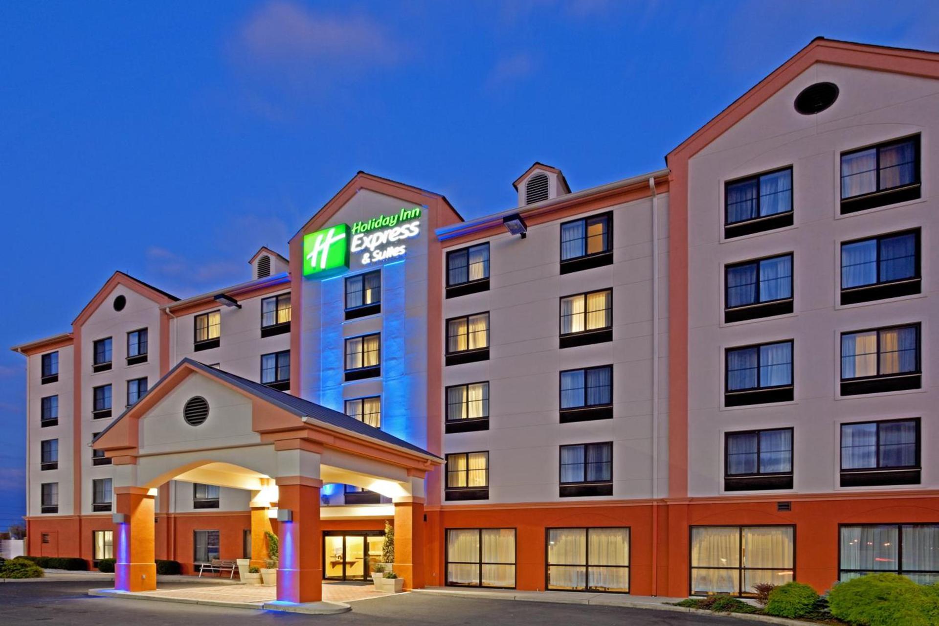 Holiday Inn Express Hotel & Suites Meadowlands Area by IHG photo 24