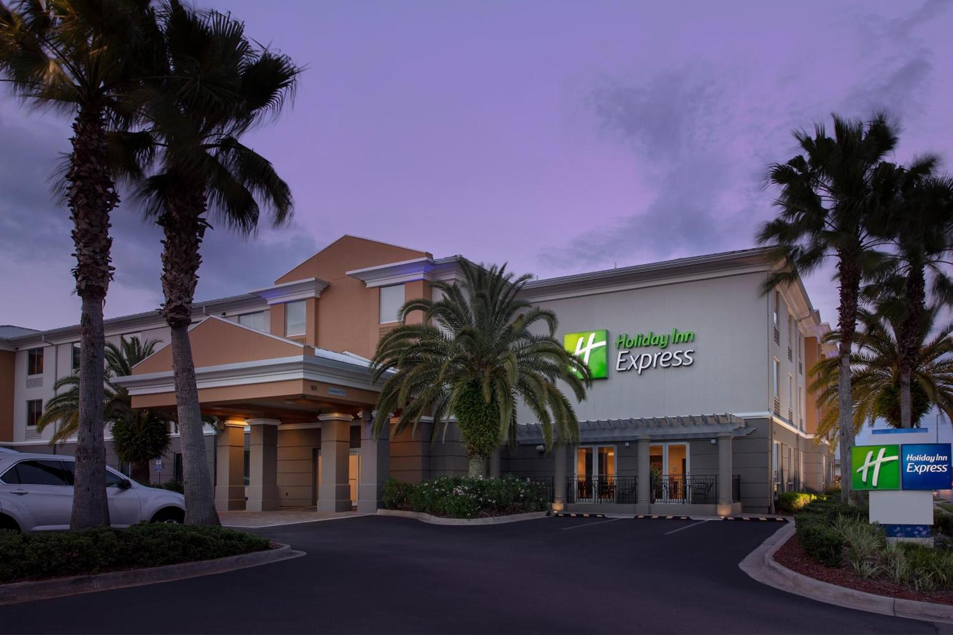 Holiday Inn Express Jacksonville Beach by IHG photo 20