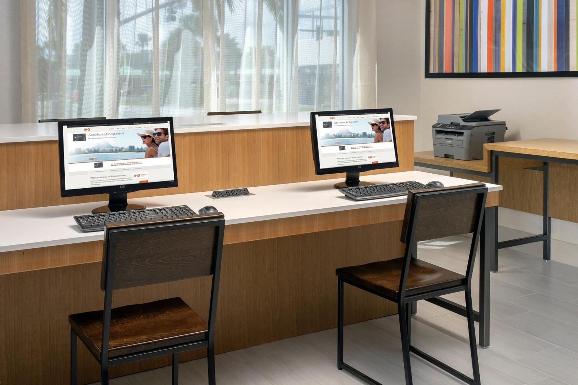 Holiday Inn Express Jacksonville Beach by IHG photo 10