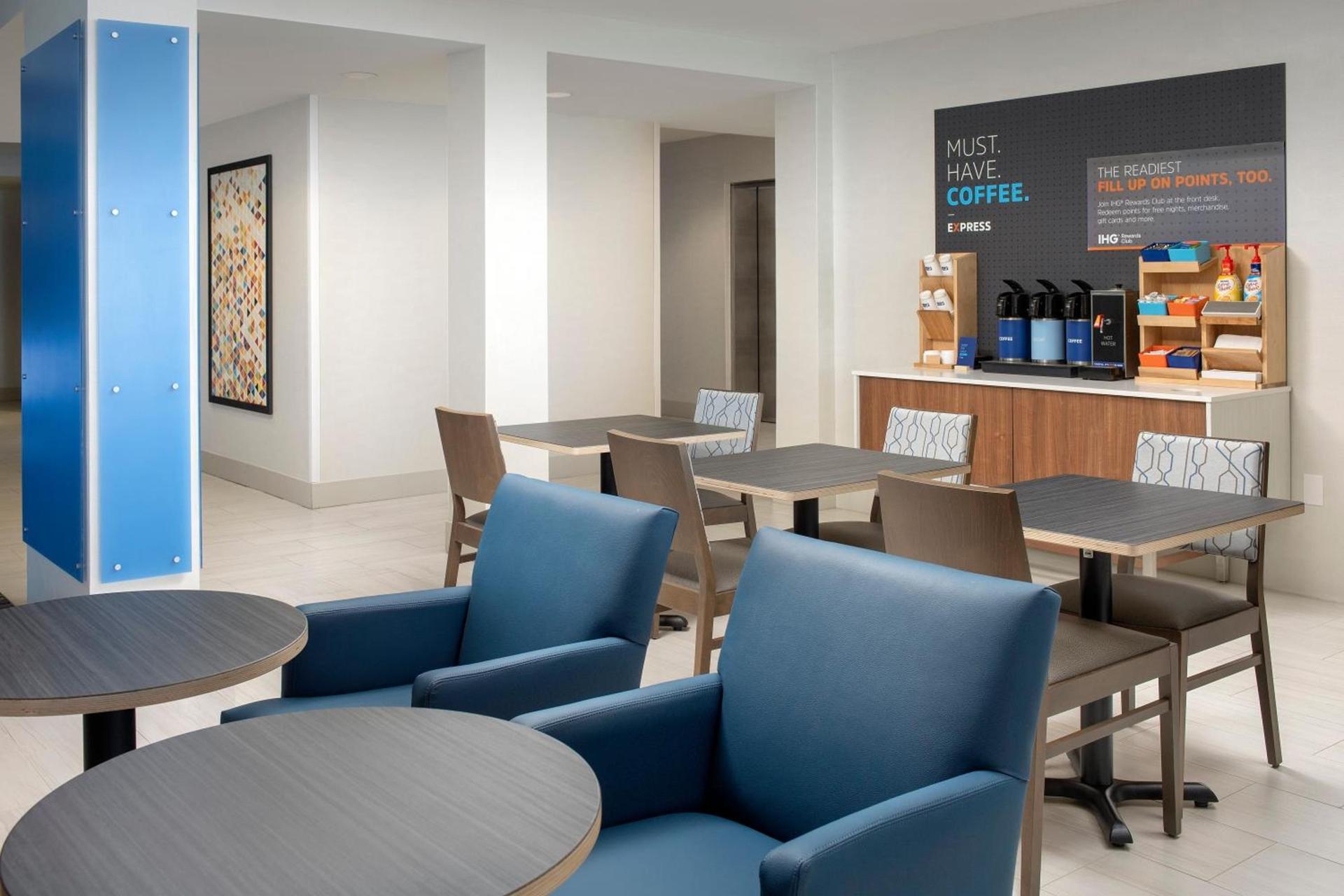 Holiday Inn Express Jacksonville Beach by IHG photo 23