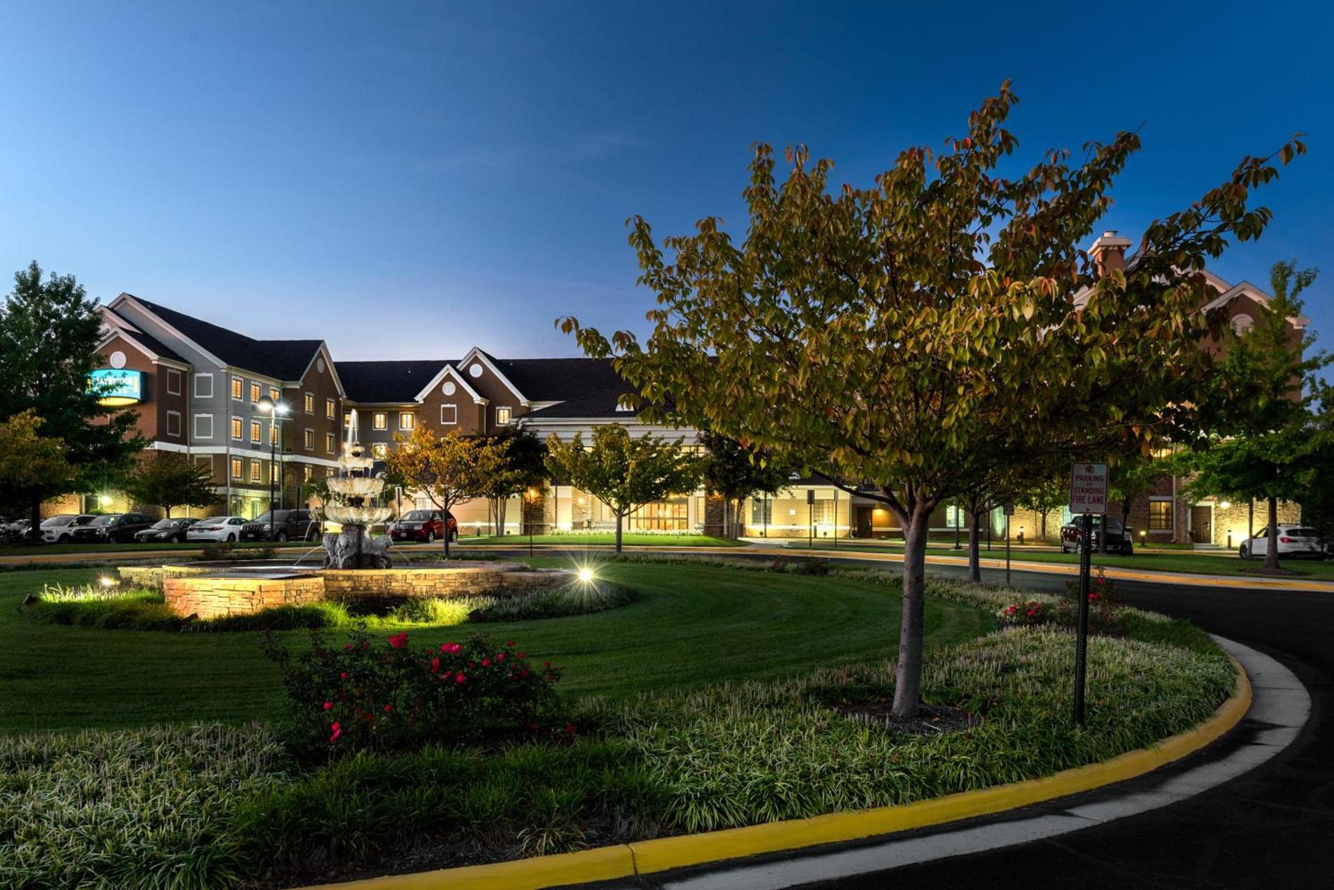 Staybridge Suites Chantilly Dulles Airport by IHG photo 37