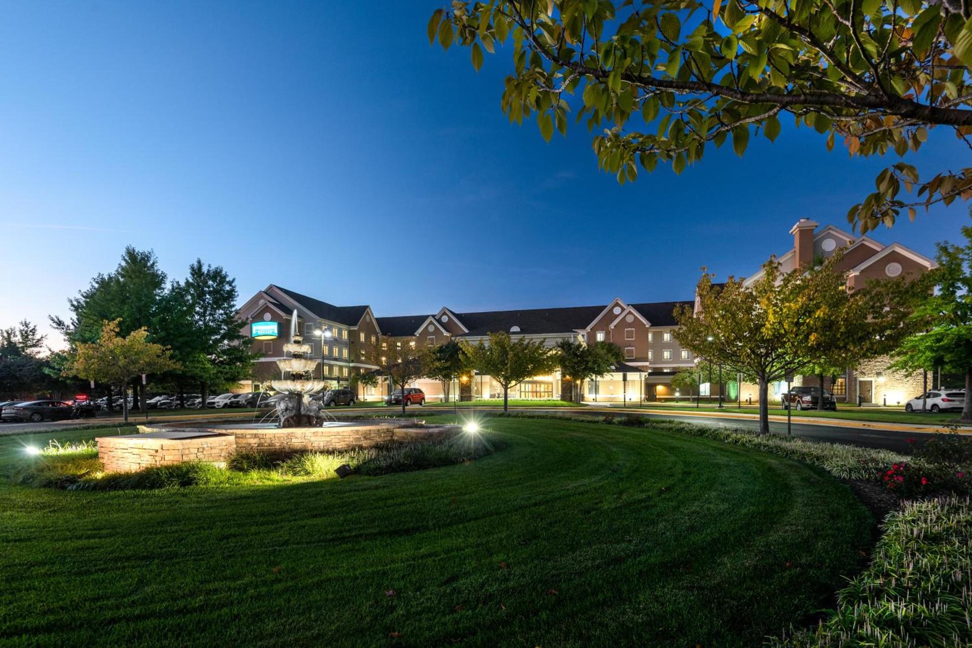 Staybridge Suites Chantilly Dulles Airport by IHG — hotel in Chantilly