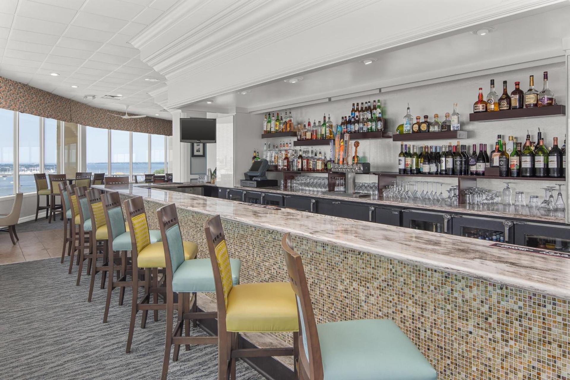Holiday Inn Charleston-Riverview by IHG photo 11