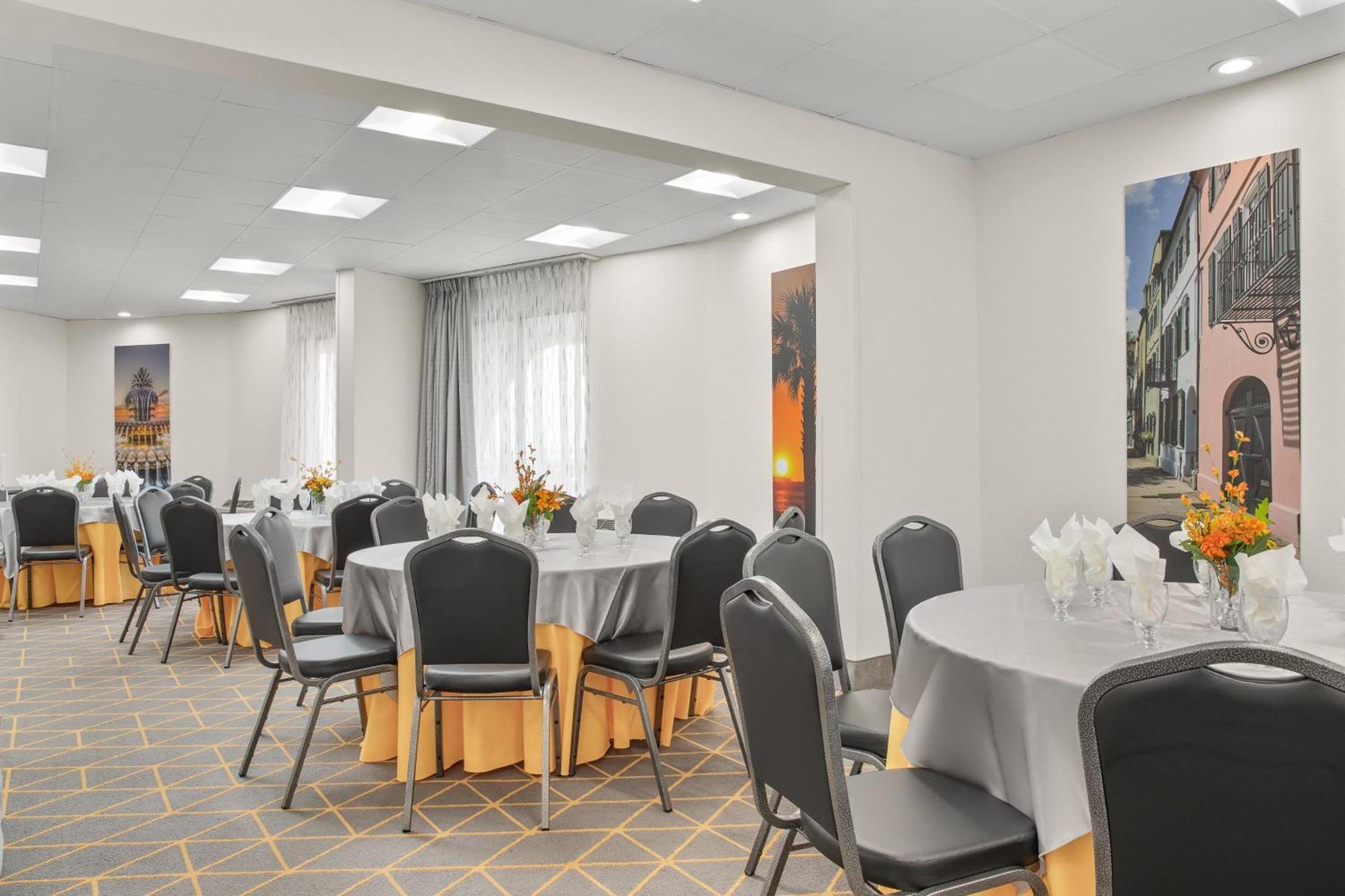 Holiday Inn Charleston-Riverview by IHG photo 27