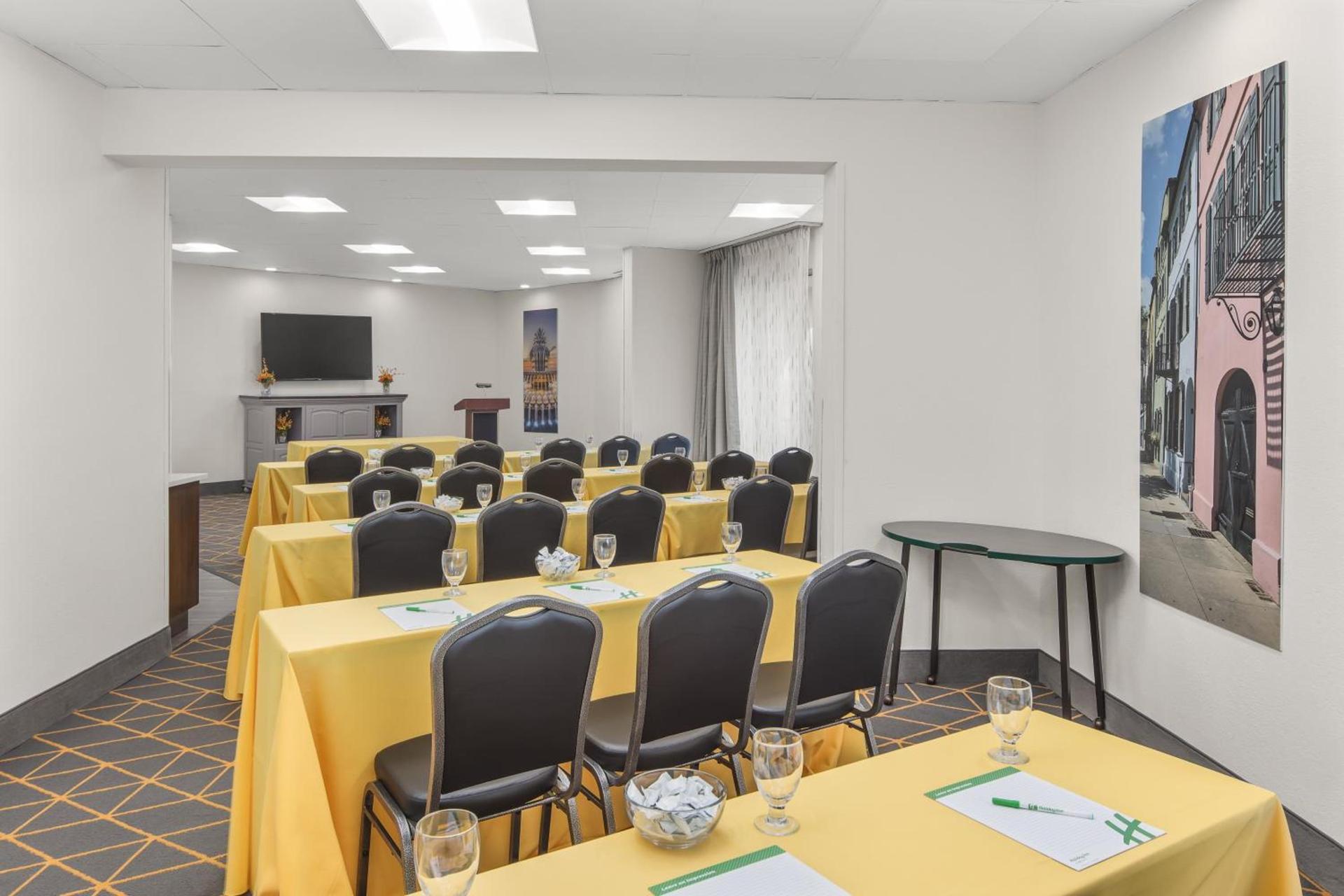 Holiday Inn Charleston-Riverview by IHG photo 29