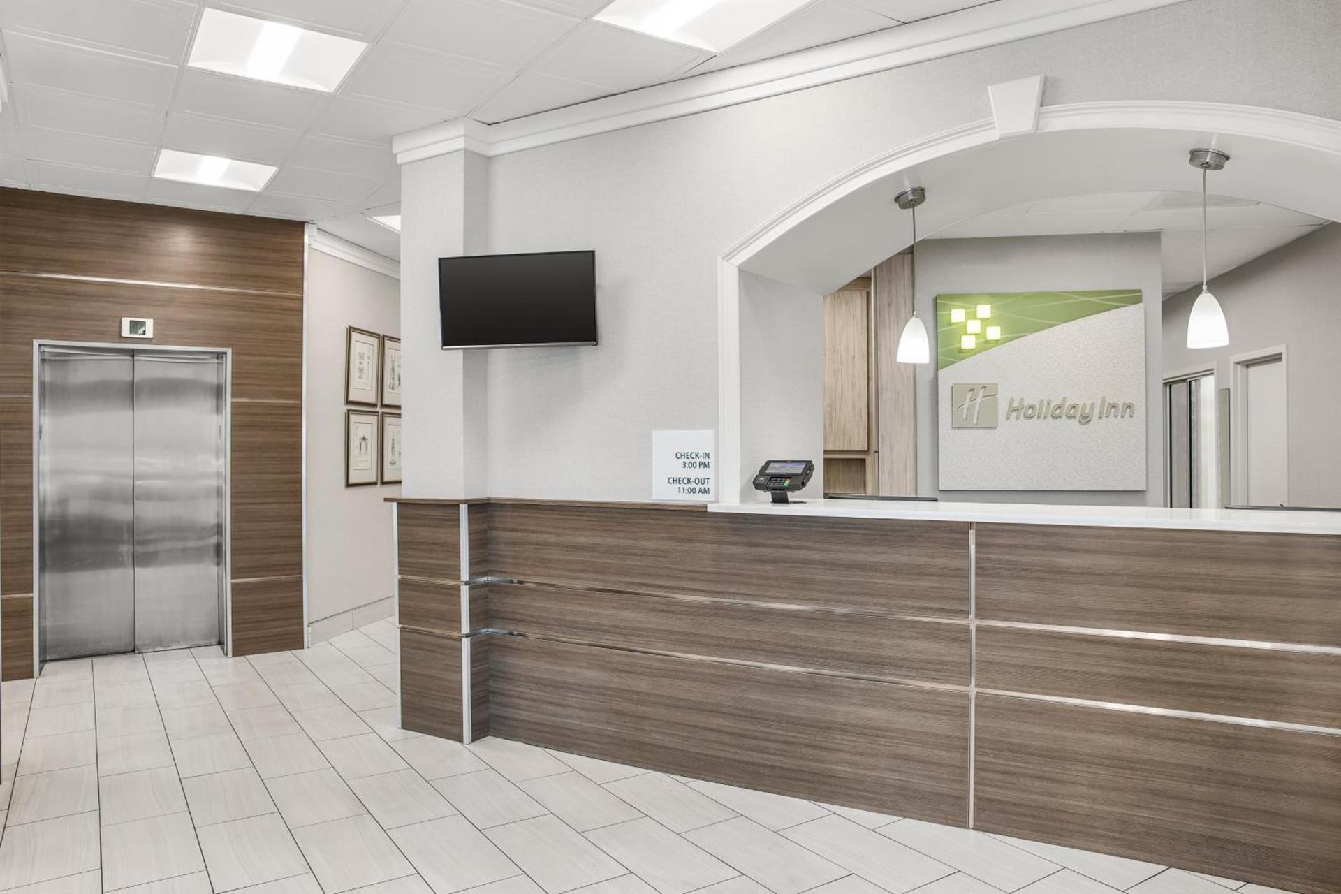 Holiday Inn Charleston-Riverview by IHG photo 8