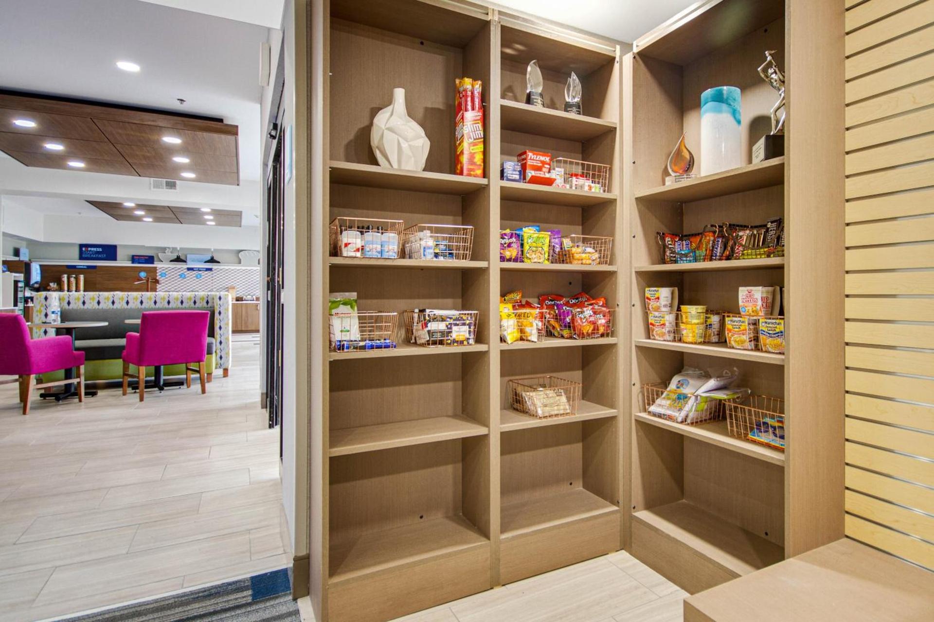 Holiday Inn Express Dublin by IHG photo 5