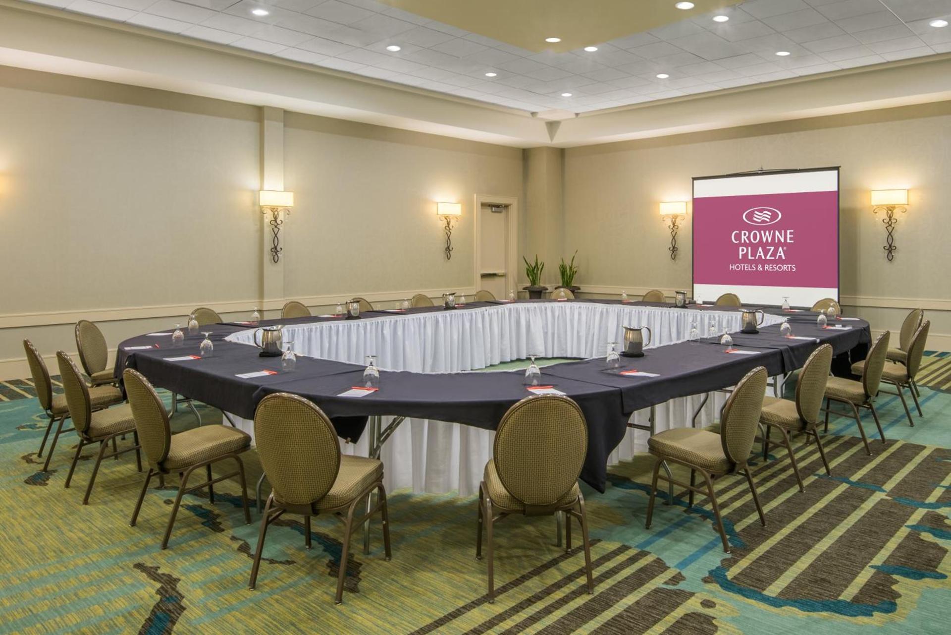 Crowne Plaza Charleston by IHG photo 75