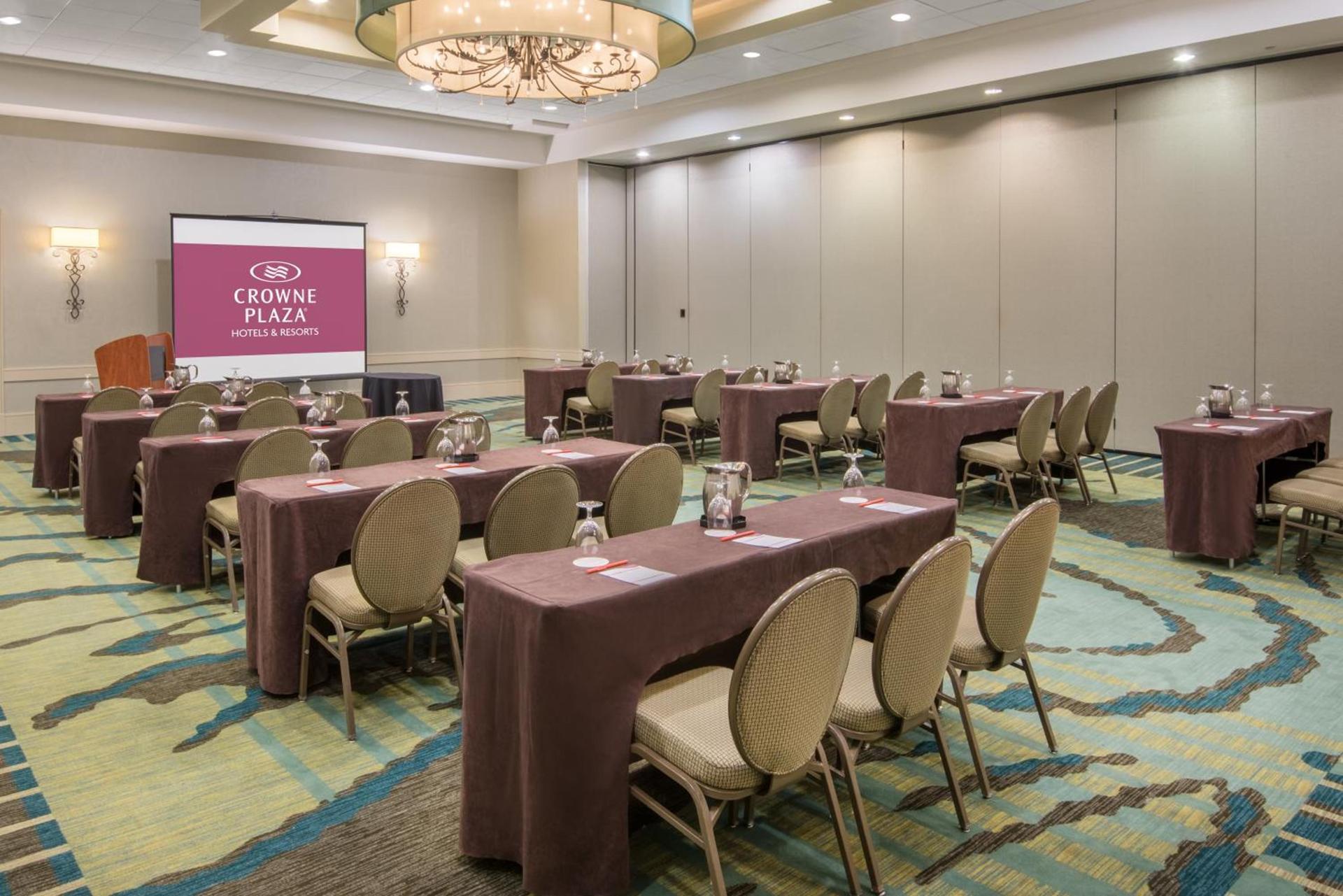 Crowne Plaza Charleston by IHG photo 86