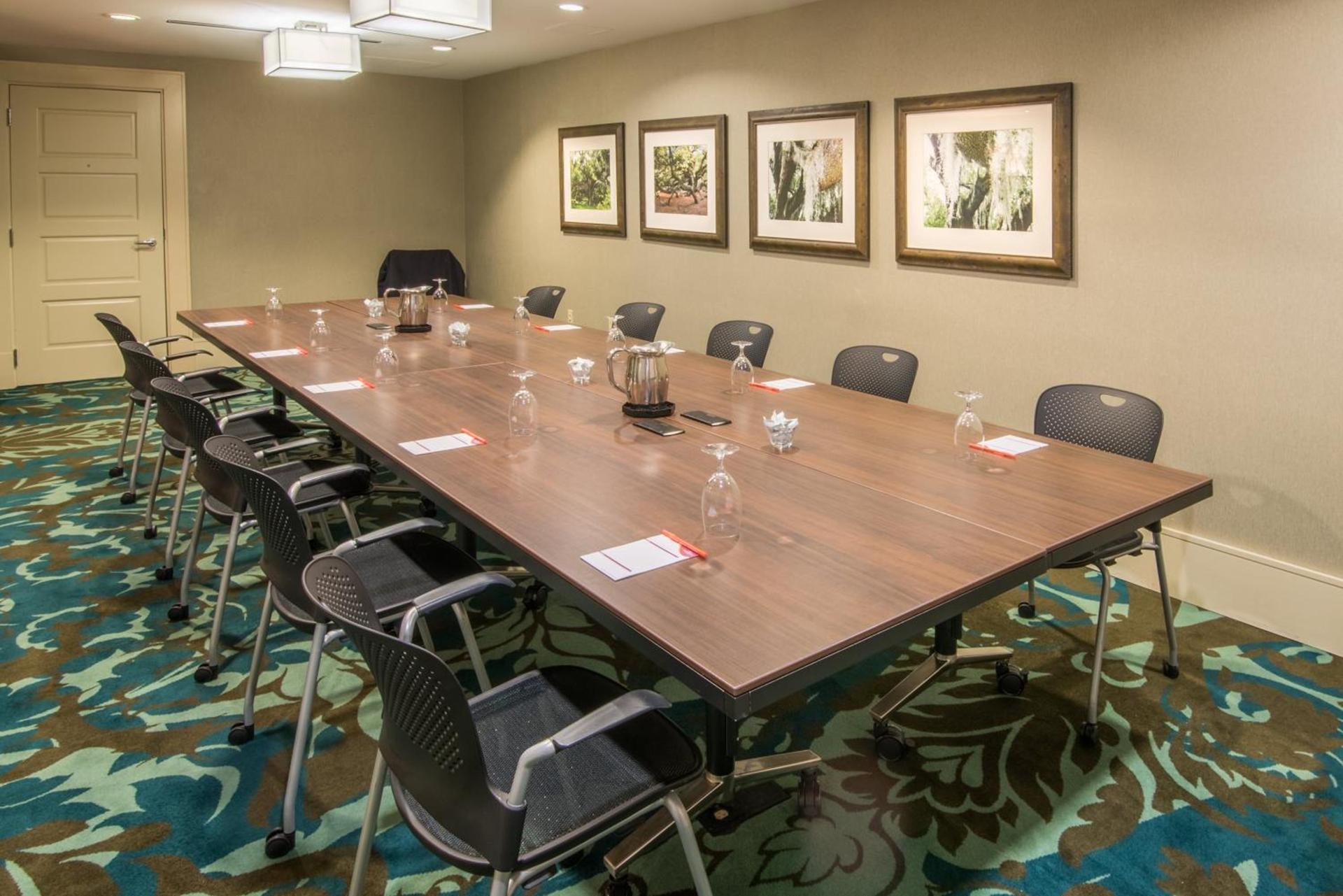 Crowne Plaza Charleston by IHG photo 16