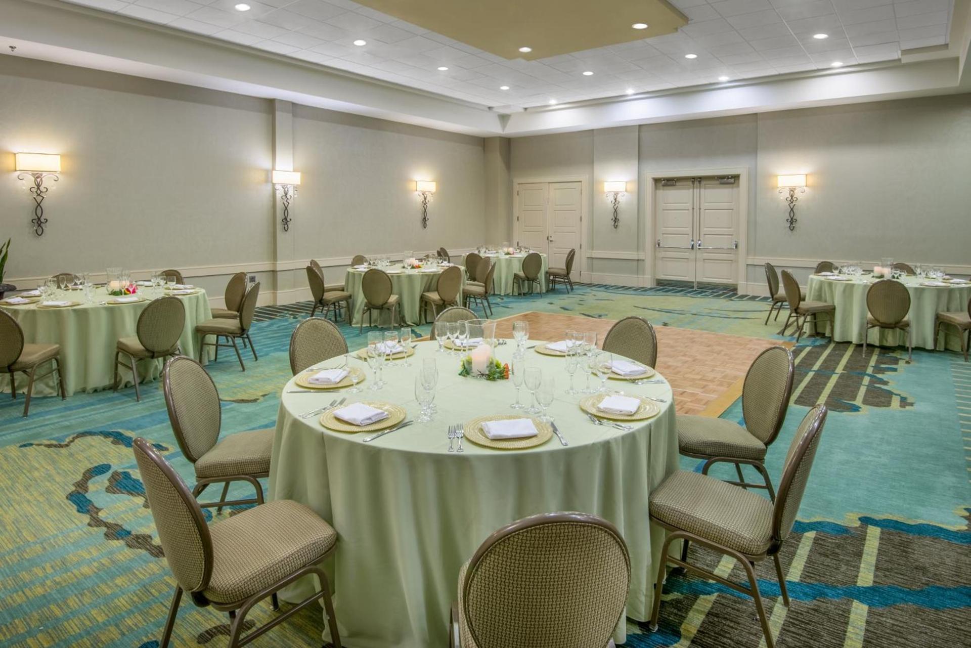 Crowne Plaza Charleston by IHG photo 83