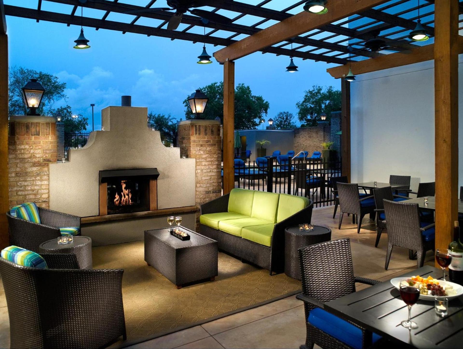 Crowne Plaza Charleston by IHG photo 6