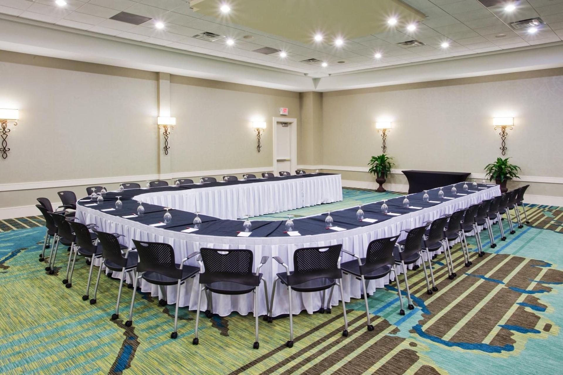 Crowne Plaza Charleston by IHG photo 76