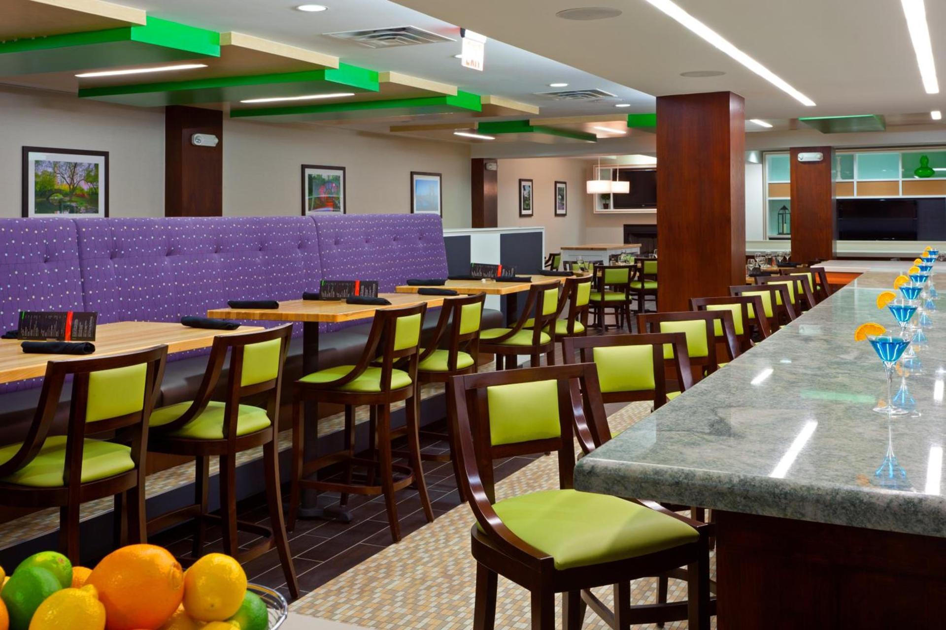 Holiday Inn Clark - Newark by IHG photo 8