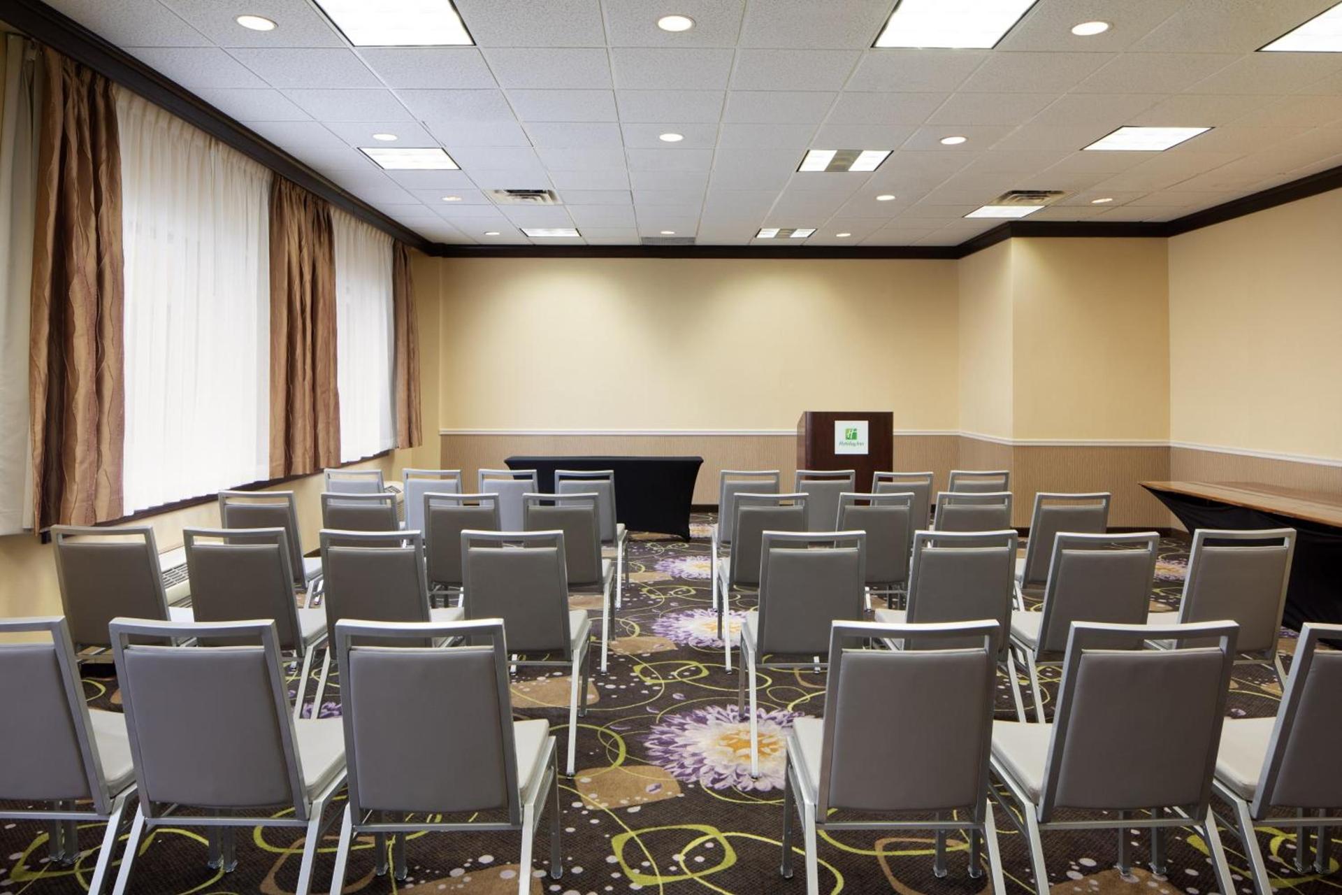 Holiday Inn Clark - Newark by IHG photo 5