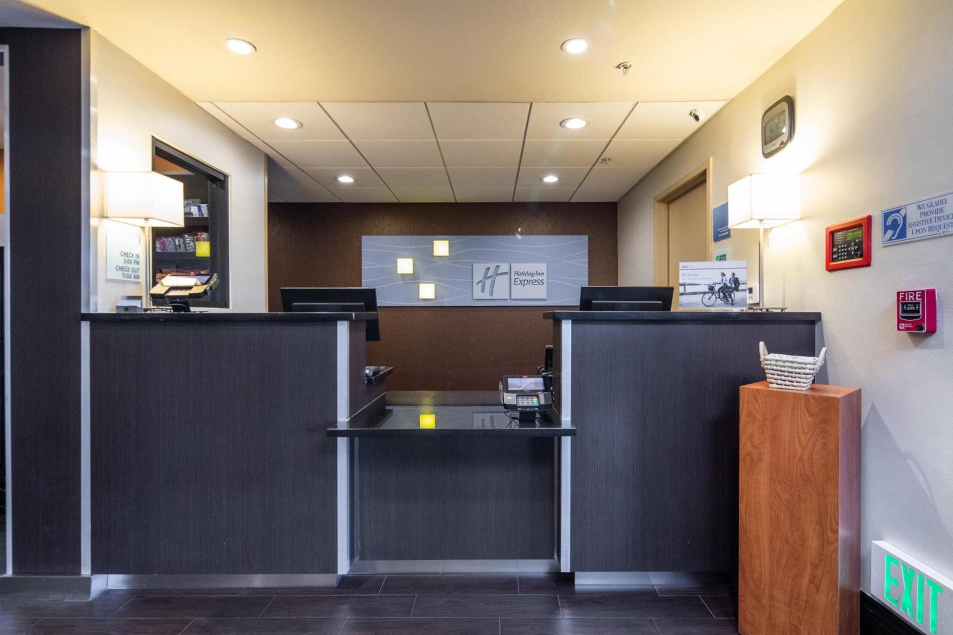 Holiday Inn Express Castro Valley - I-580 by IHG photo 16