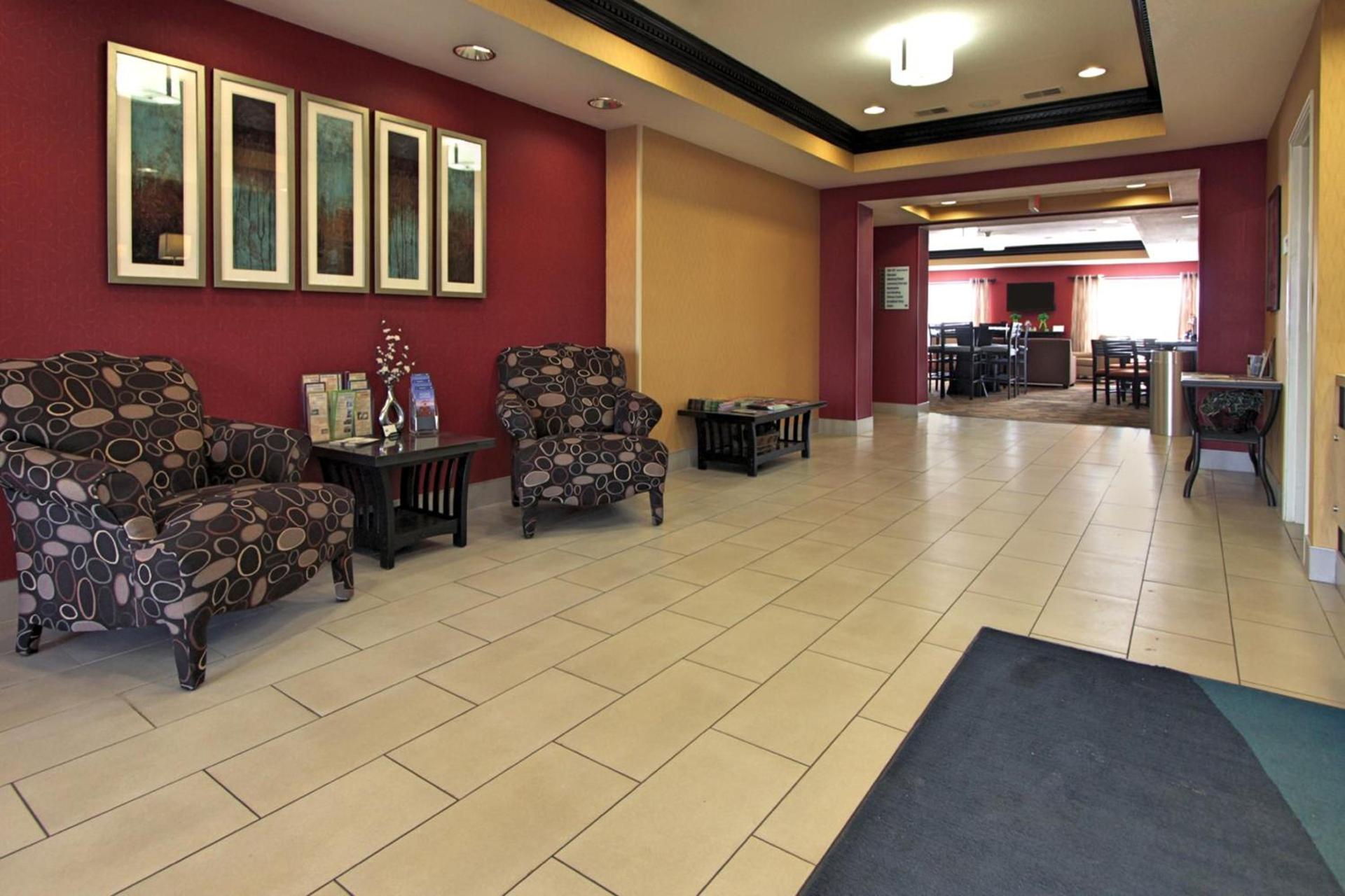 Holiday Inn Express Hotel & Suites Defiance by IHG photo 12
