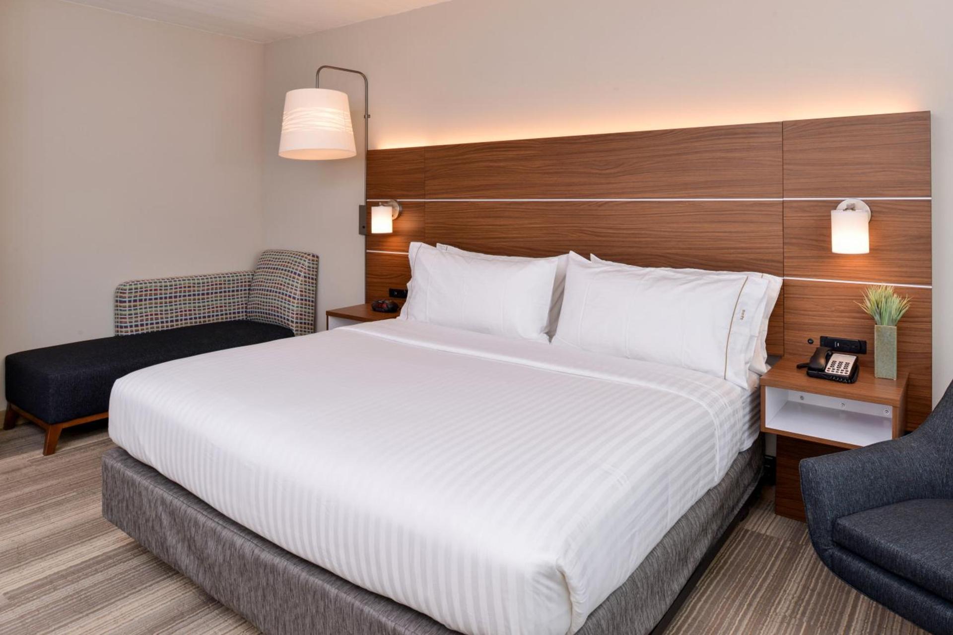 Holiday Inn Express & Suites Trinity by IHG photo 39