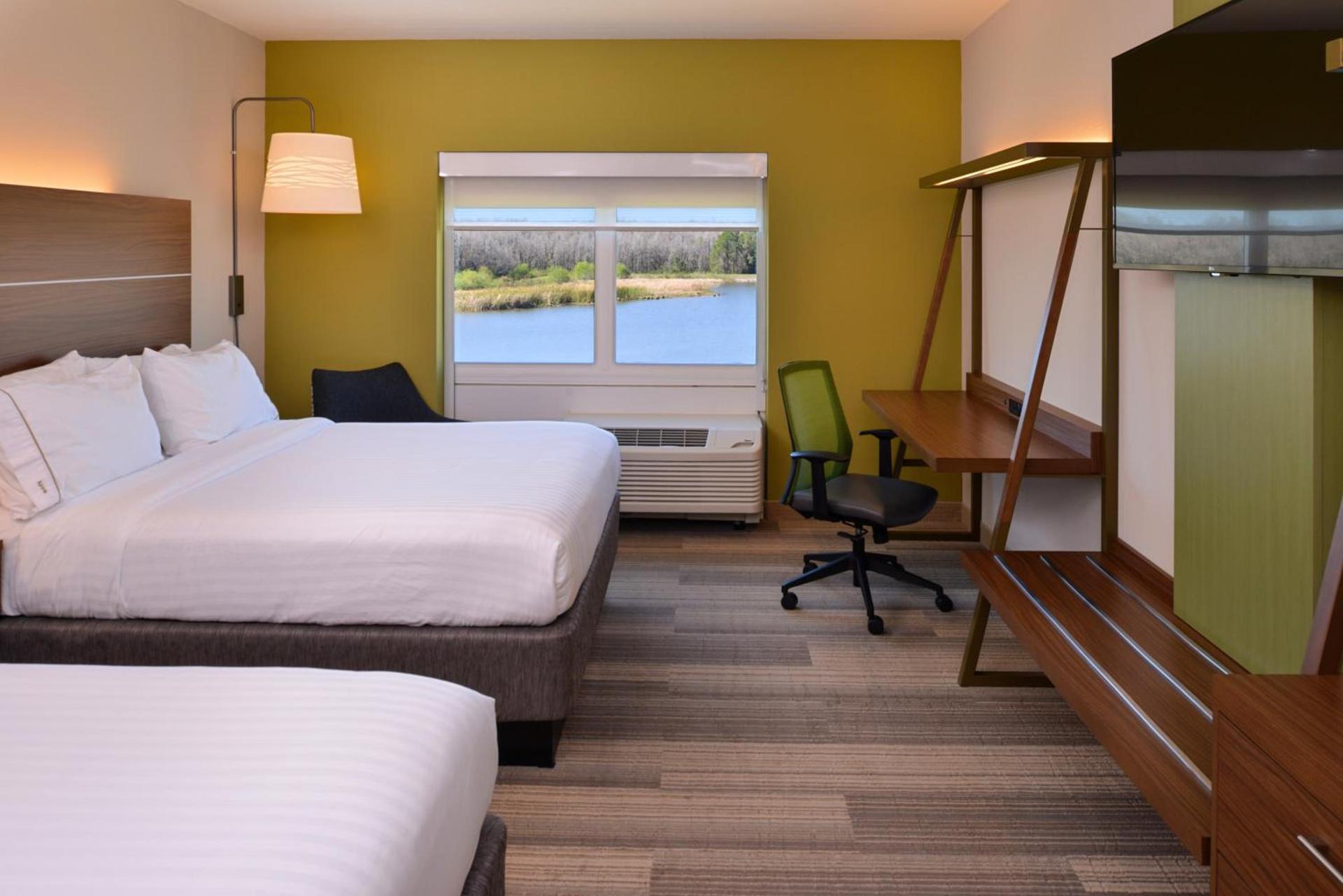 Holiday Inn Express & Suites Trinity by IHG photo 63