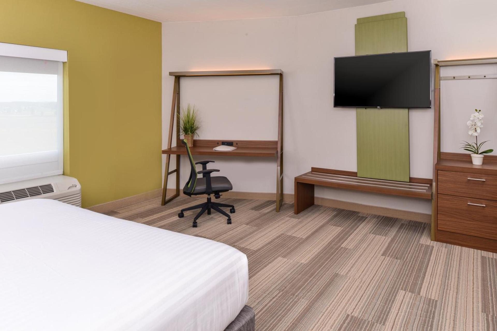 Holiday Inn Express & Suites Trinity by IHG photo 54