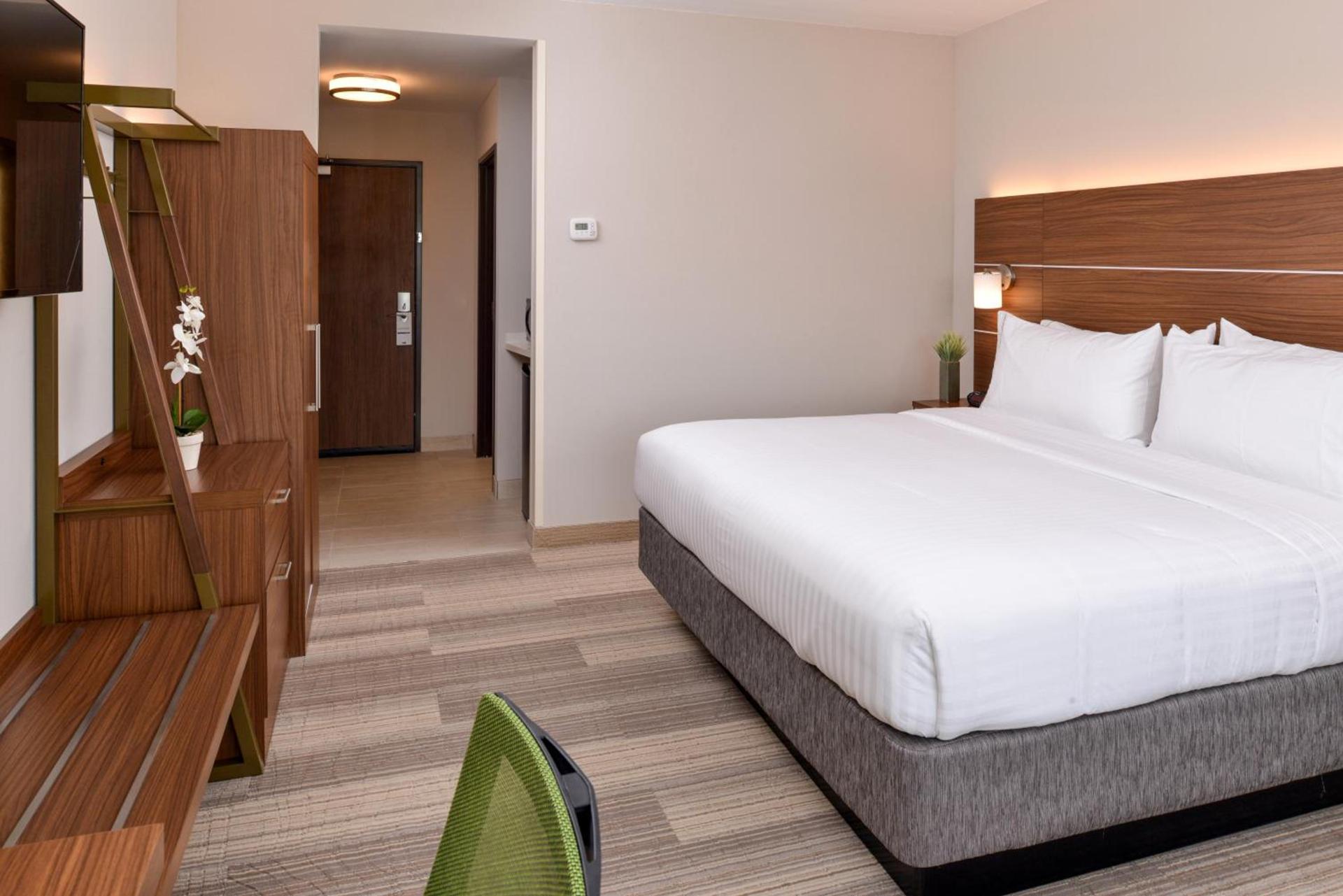 Holiday Inn Express & Suites Trinity by IHG photo 62