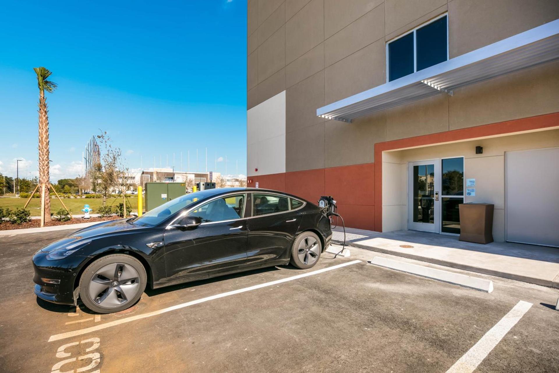Holiday Inn Express & Suites Jacksonville - Town Center by IHG photo 16