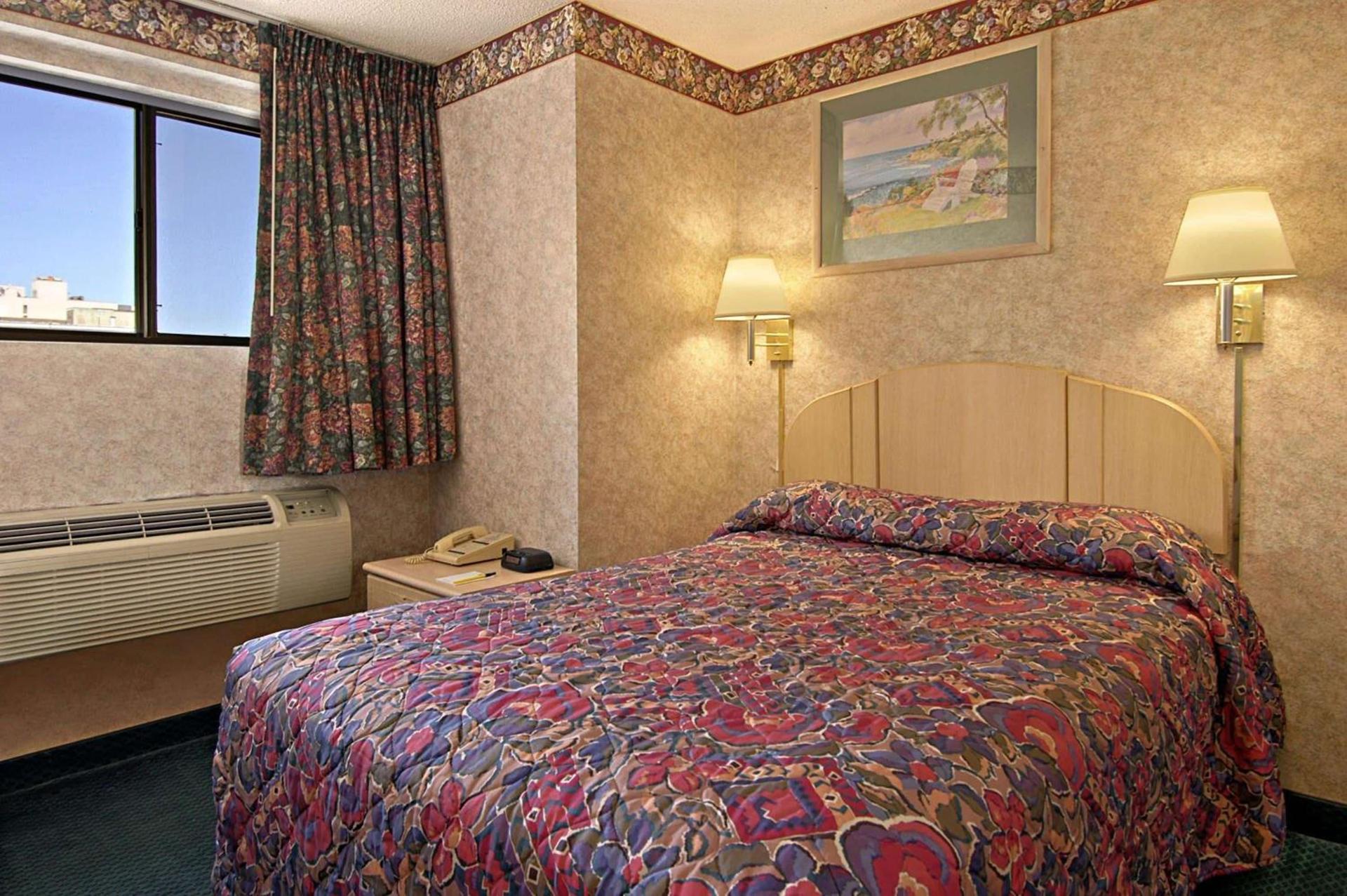 Super 8 by Wyndham Atlantic City photo 10