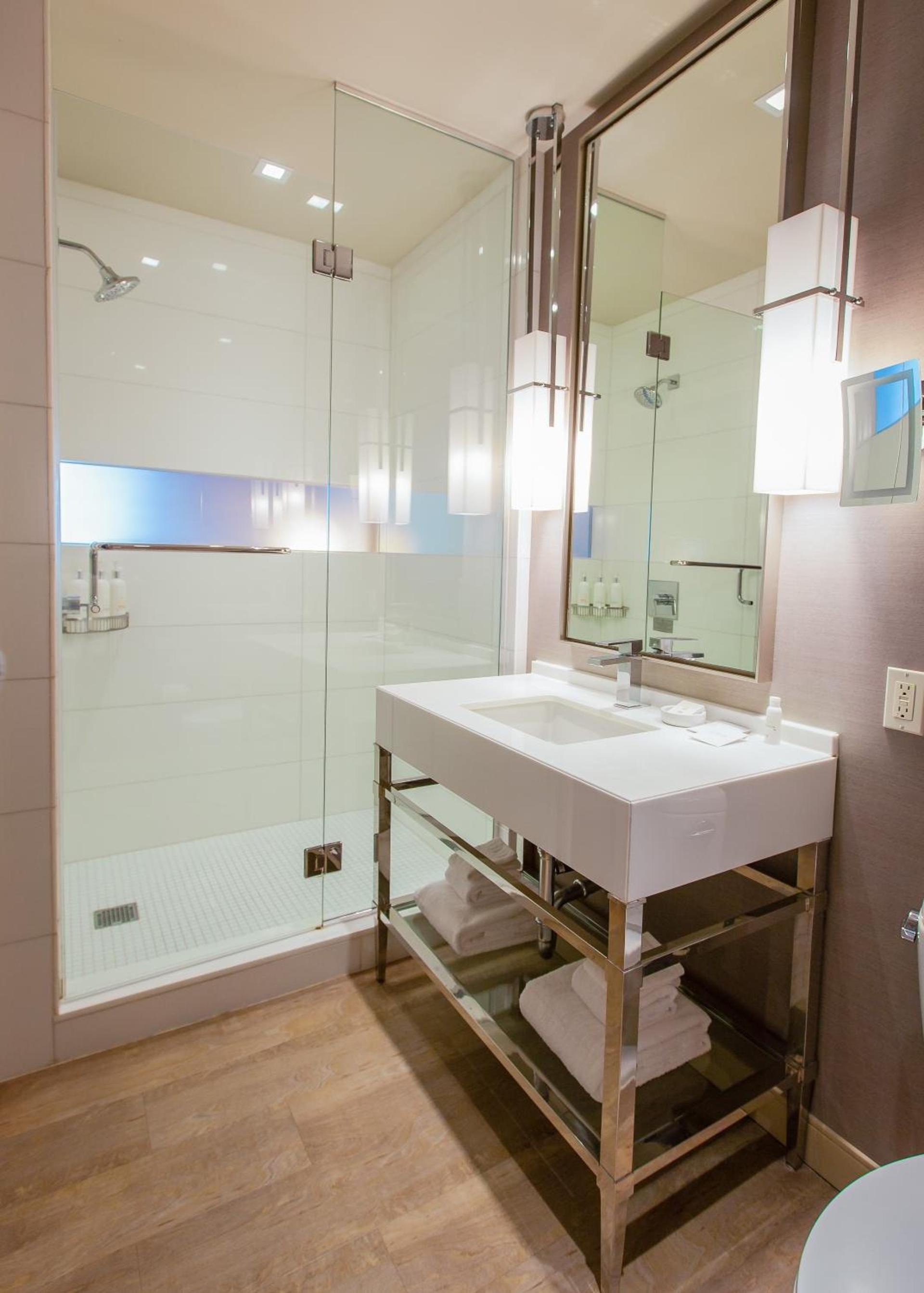 Kimpton Hotel Wilshire by IHG photo 47