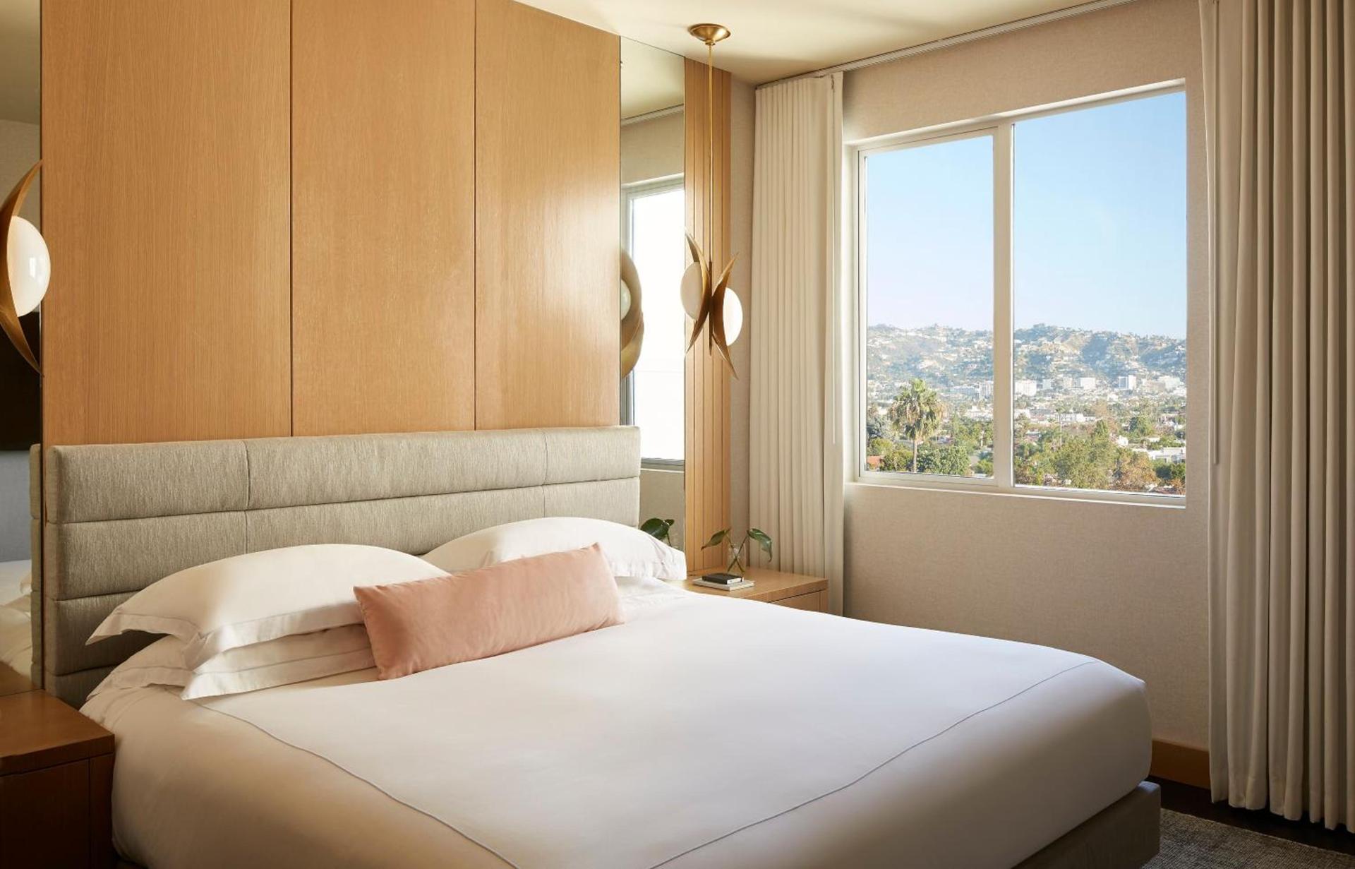 Kimpton Hotel Wilshire by IHG photo 24
