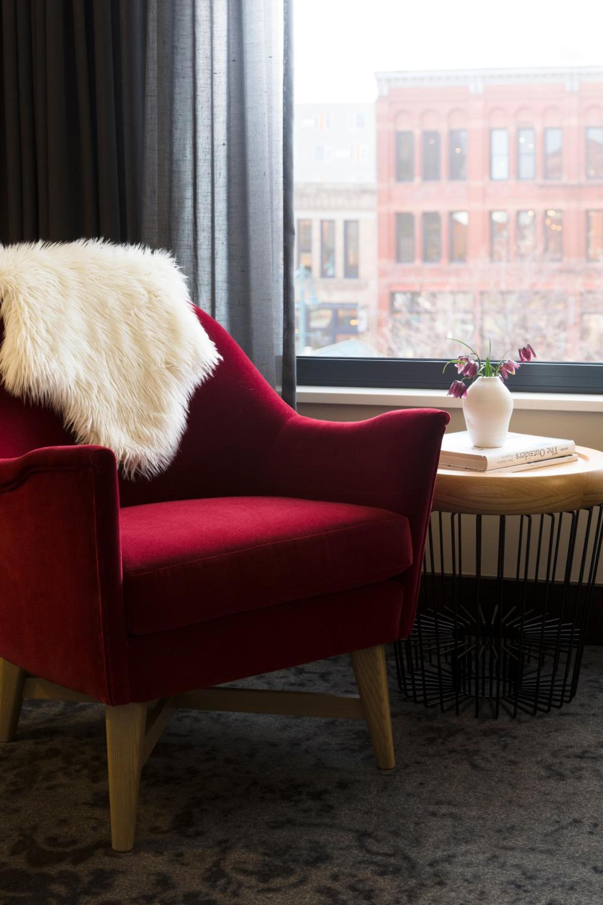 Kimpton Journeyman Hotel by IHG photo 22