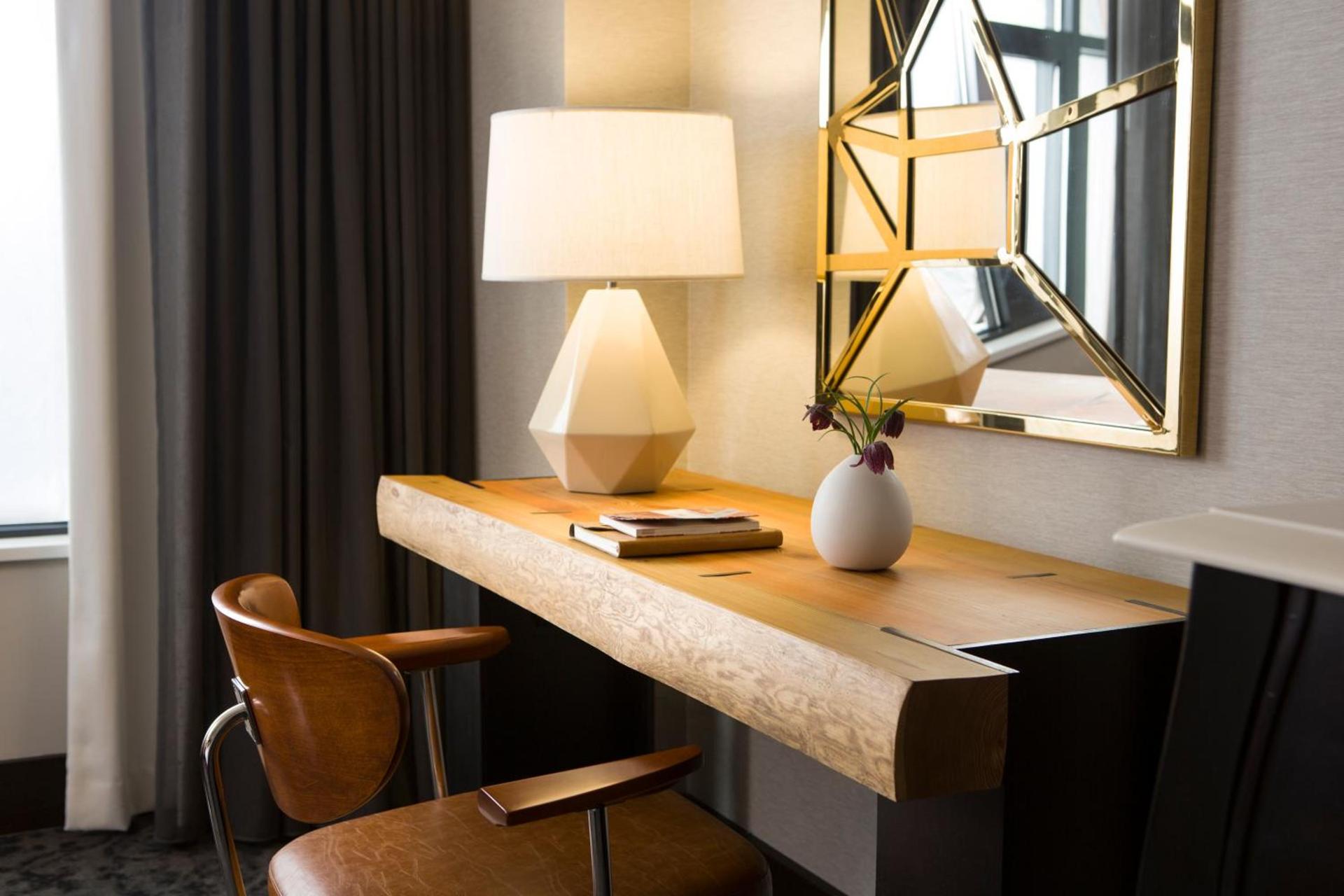 Kimpton Journeyman Hotel by IHG photo 38