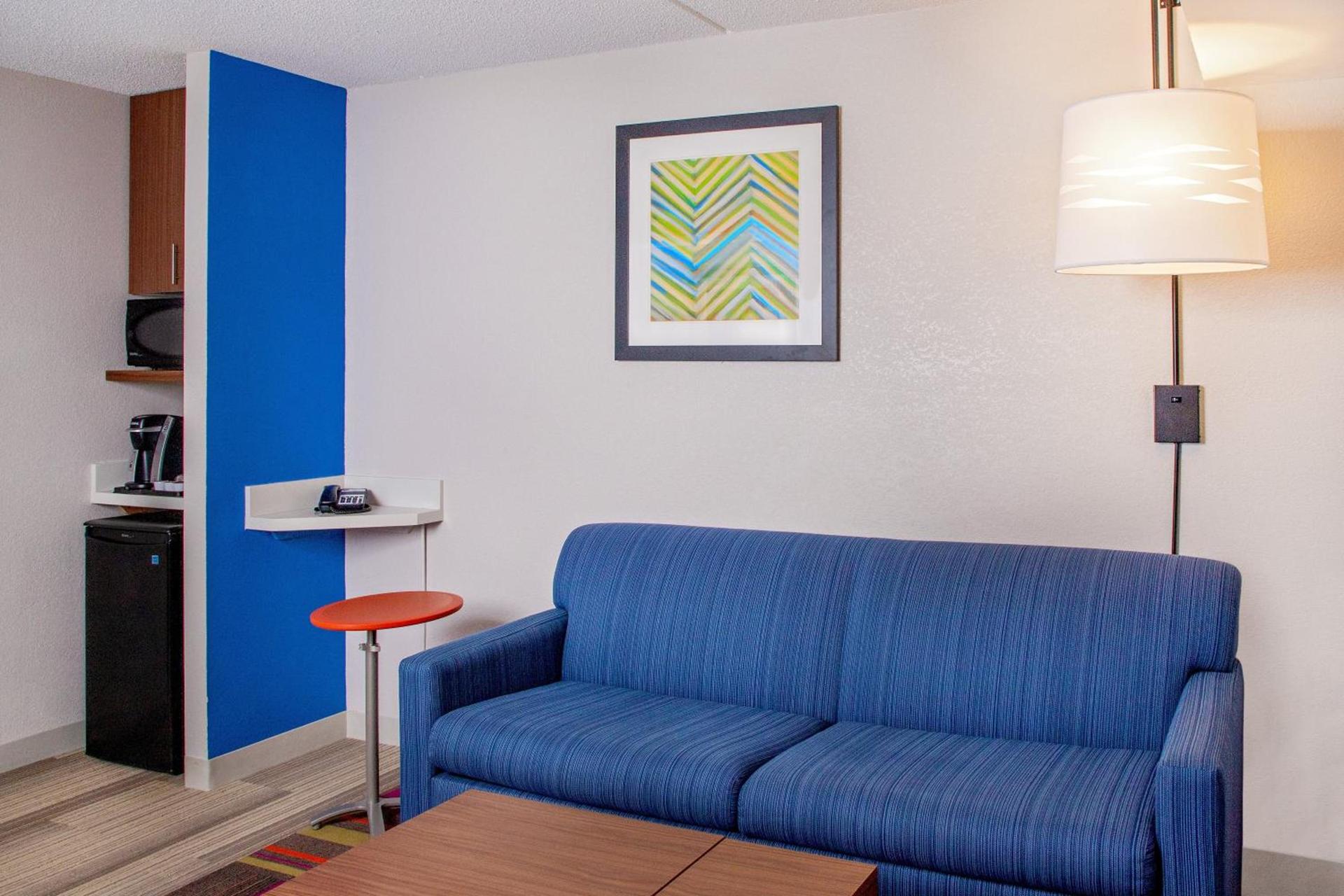 Holiday Inn Express Chesapeake - Norfolk by IHG photo 11